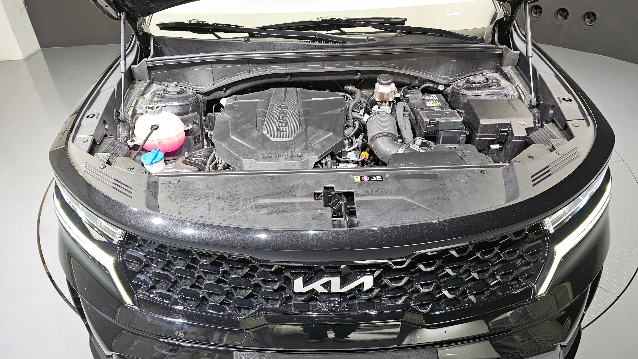 Kia Sorento Diesel 2.2 2WD Gravity, 2023 г. 67611 км. — фото 6