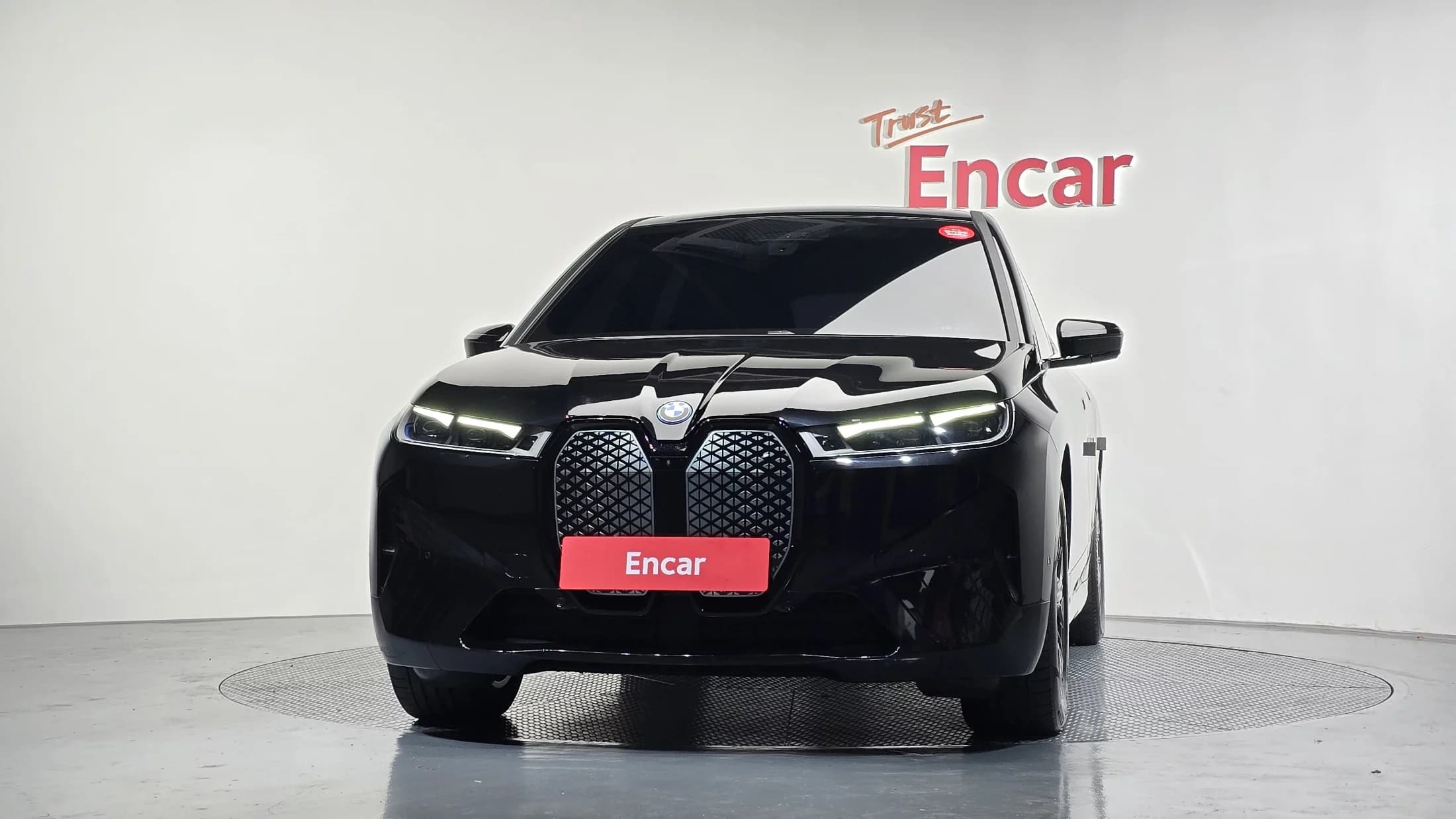 BMW iX xDrive50 Sports Plus, электромобиль, 2023 г. 25009 км. — фото 3