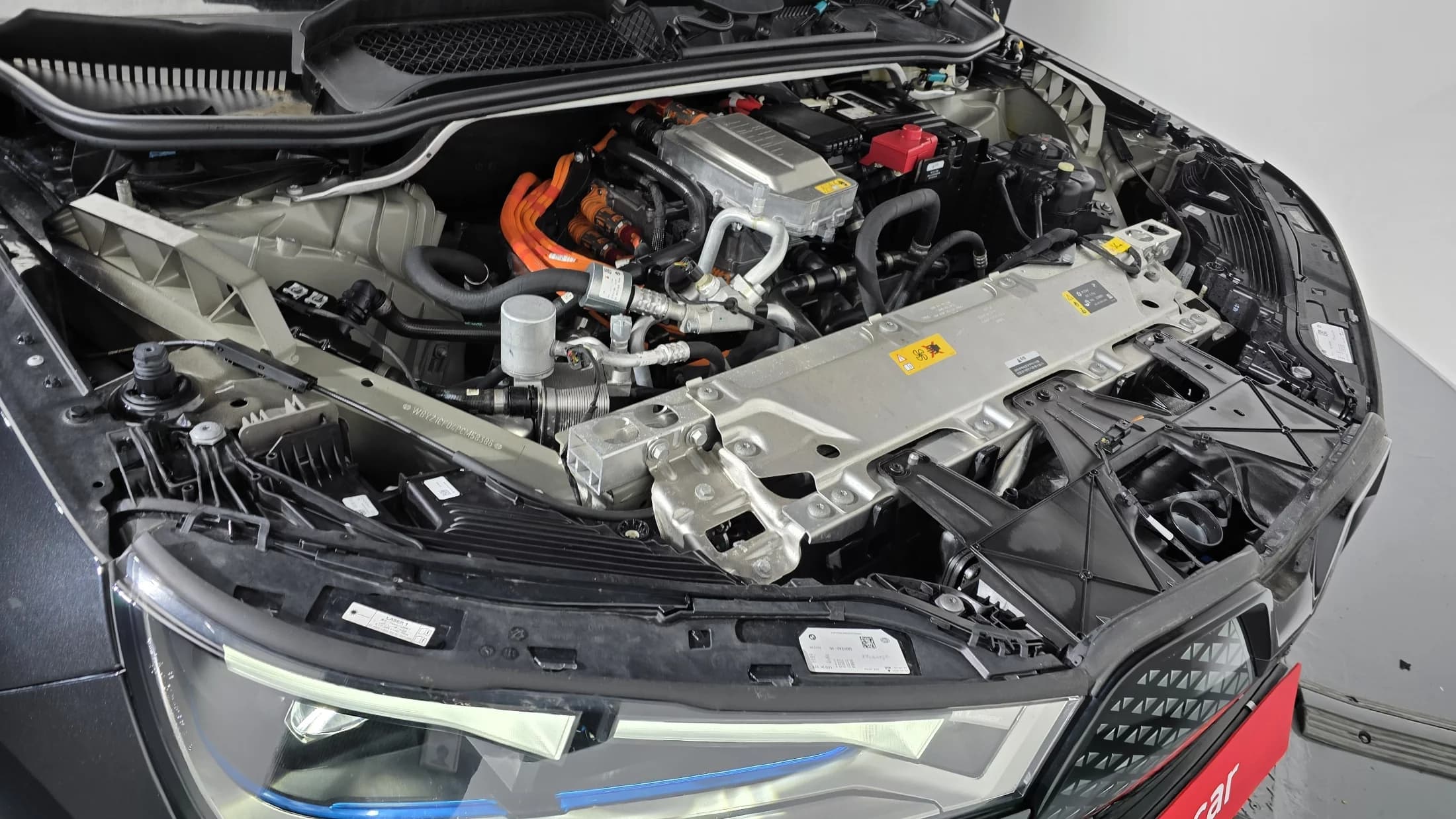 BMW iX xDrive50 Sports Plus, электромобиль, 2023 г. 25009 км. — фото 6