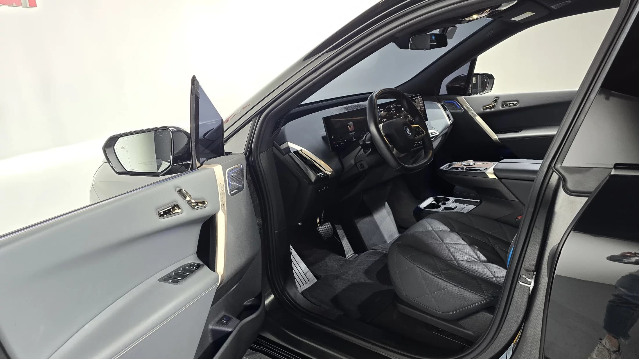 BMW iX xDrive50 Sports Plus, электромобиль, 2023 г. 25009 км. — фото 10