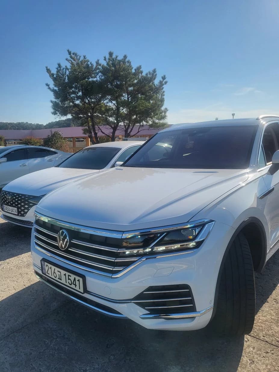 Volkswagen Touareg 3.0 TDI Prestige, 2023 г. 37505 км. — фото 2
