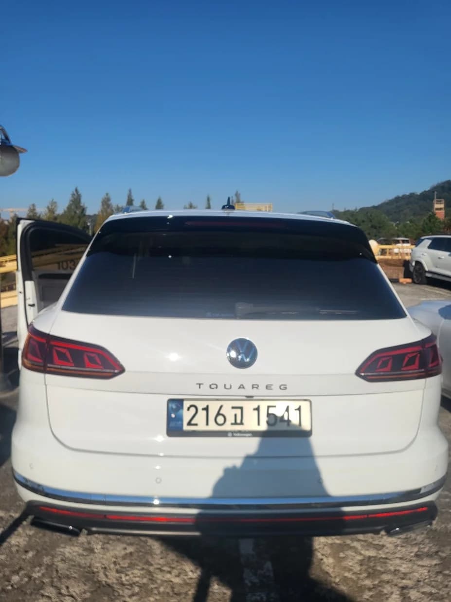 Volkswagen Touareg 3.0 TDI Prestige, 2023 г. 37505 км. — фото 3