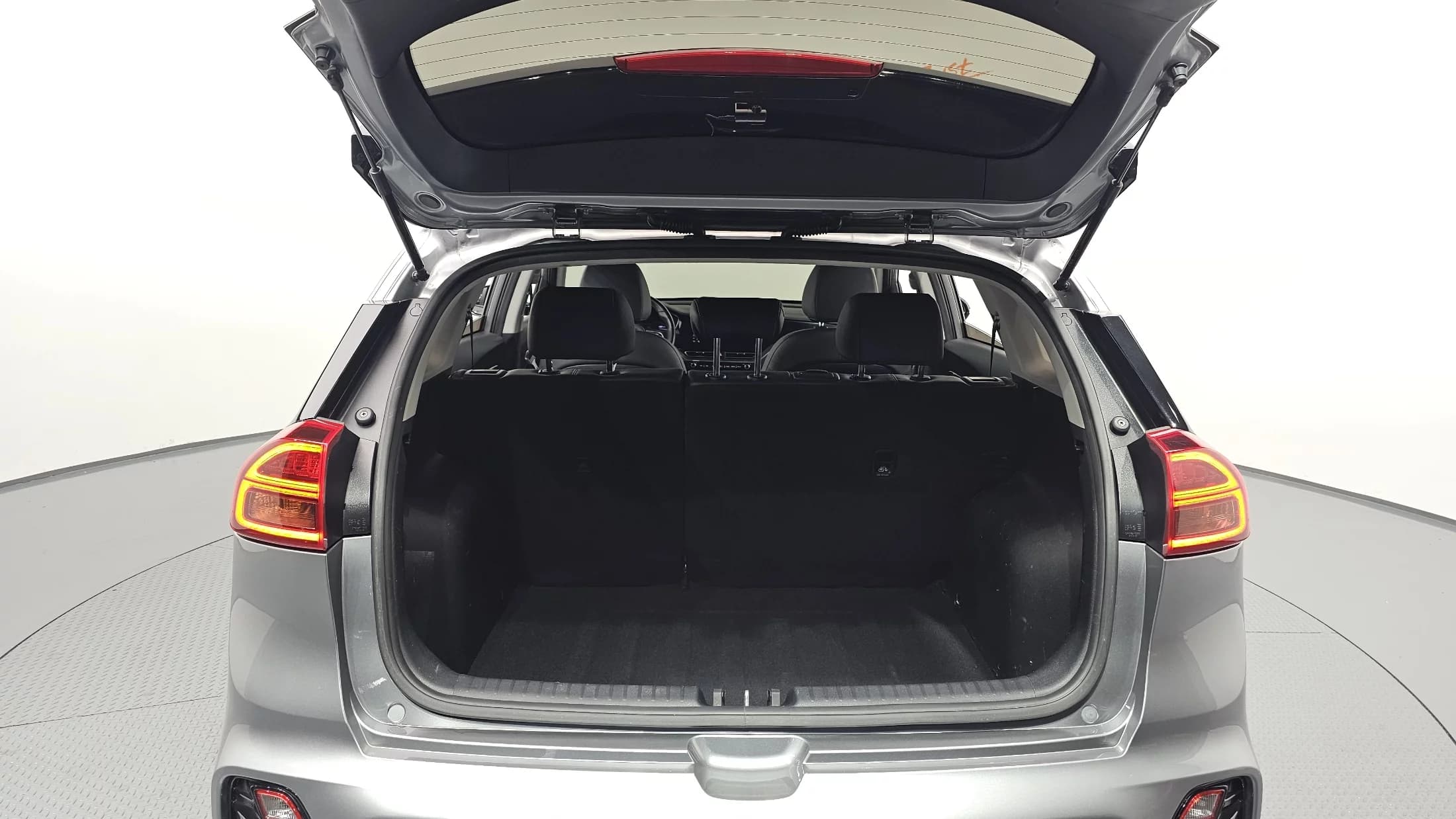 Kia Niro 1.6 HEV Prestige, гибрид, 2021 г. 115740 км. — фото 20