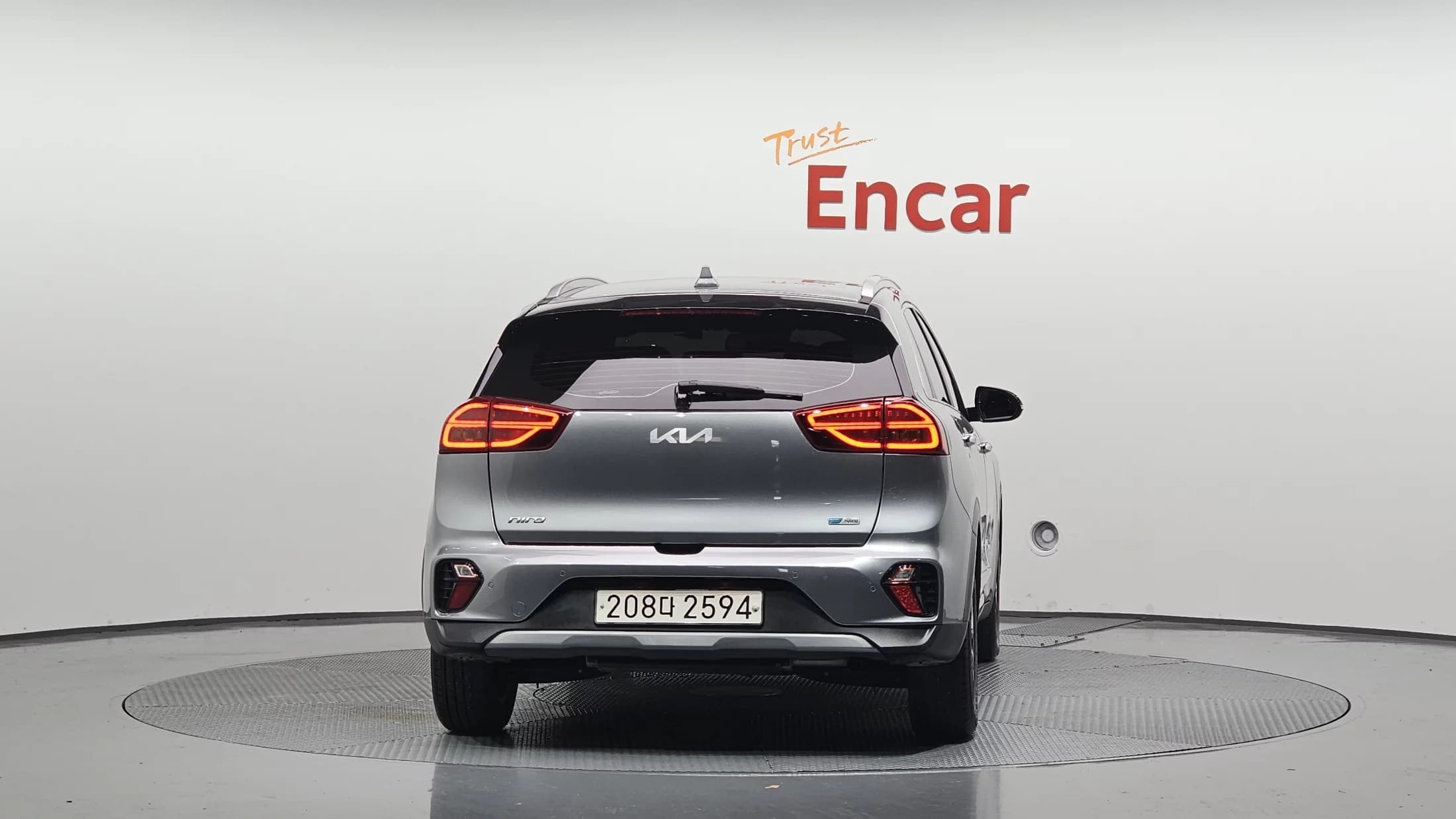 Kia Niro 1.6 HEV Prestige, гибрид, 2021 г. 115740 км. — фото 4