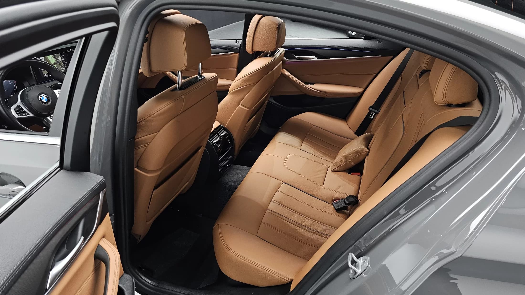 BMW 5-Series 520i M Sport, 2021 г. 88017 км. — фото 12