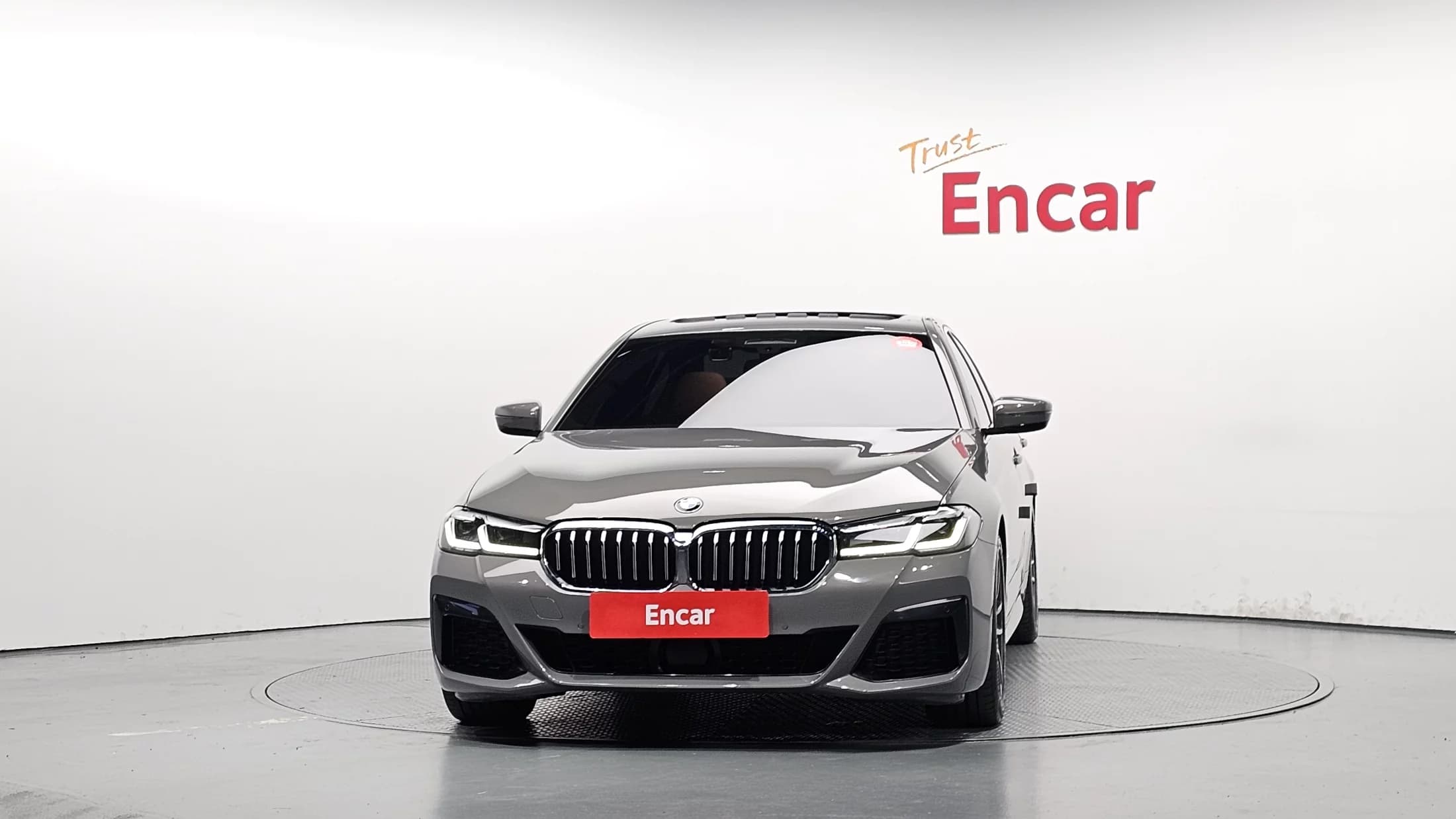 BMW 5-Series 520i M Sport, 2021 г. 88017 км. — фото 3