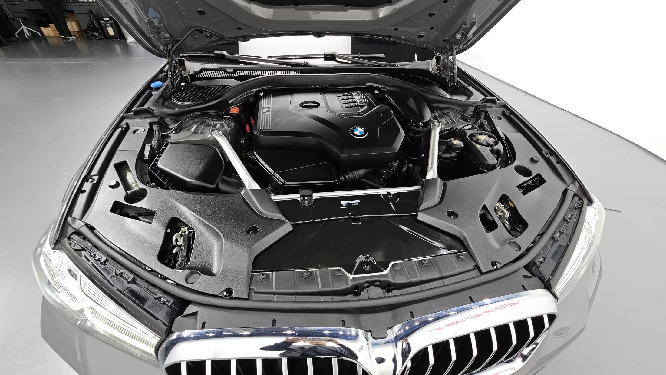 BMW 5-Series 520i M Sport, 2021 г. 88017 км. — фото 6