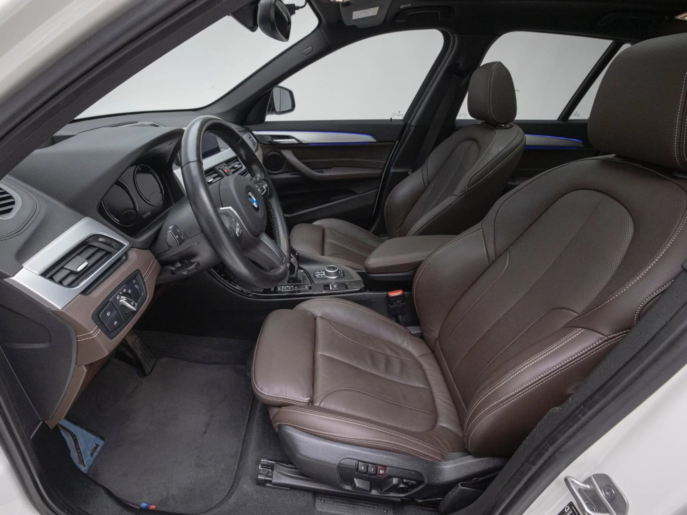 BMW X1 xDrive 20i M Sport, 2021 г. 77550 км. — фото 10
