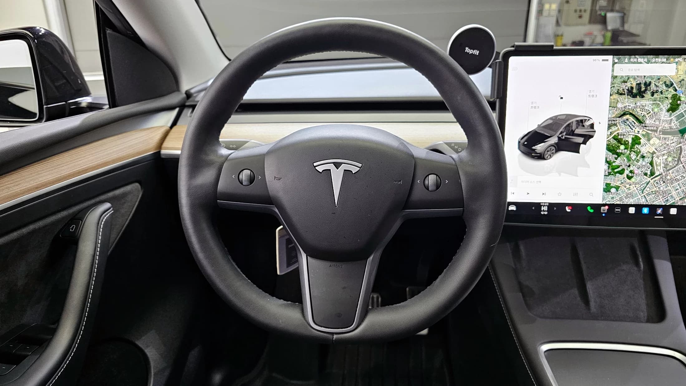 Tesla Model Y RWD, электромобиль, 2023 г. 31577 км. — фото 13