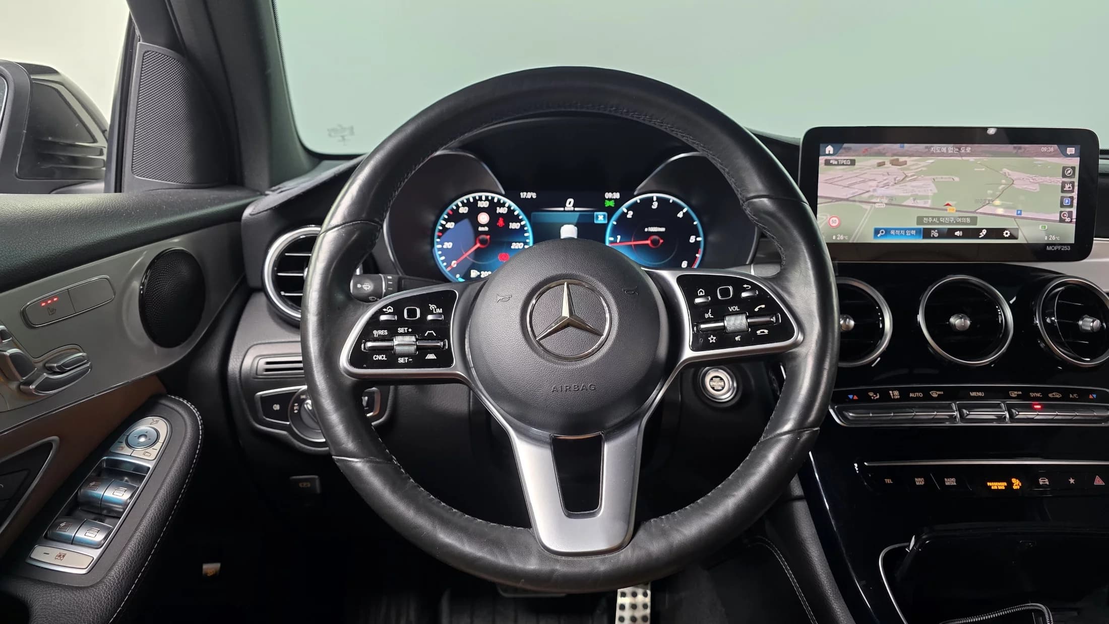 Mercedes-Benz GLC-Class GLC220 d 4MATIC Coupe, 2021 г. 132295 км. — фото 15