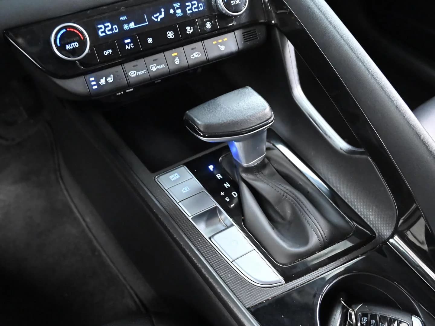 Hyundai AVANTE (Хендай Элантра) Modern, гибрид, 2022 г. 108085 км. — фото 9
