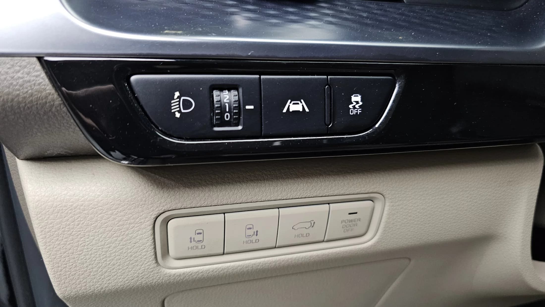 Kia Carnival Gasoline 9-Seater Hi-Limousine Signature, 2021 г. 88541 км. — фото 13