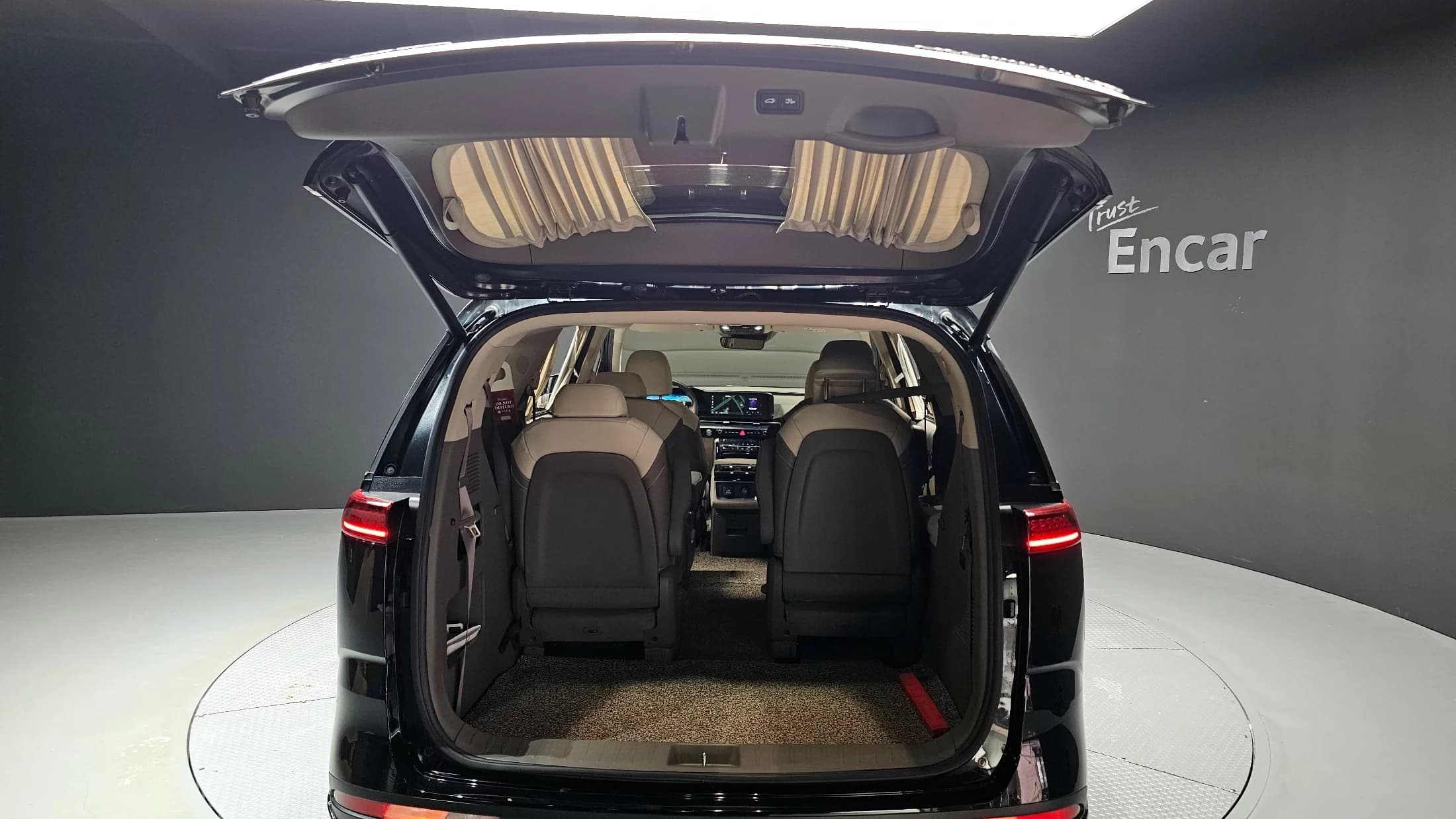 Kia Carnival Gasoline 9-Seater Hi-Limousine Signature, 2021 г. 88541 км. — фото 20