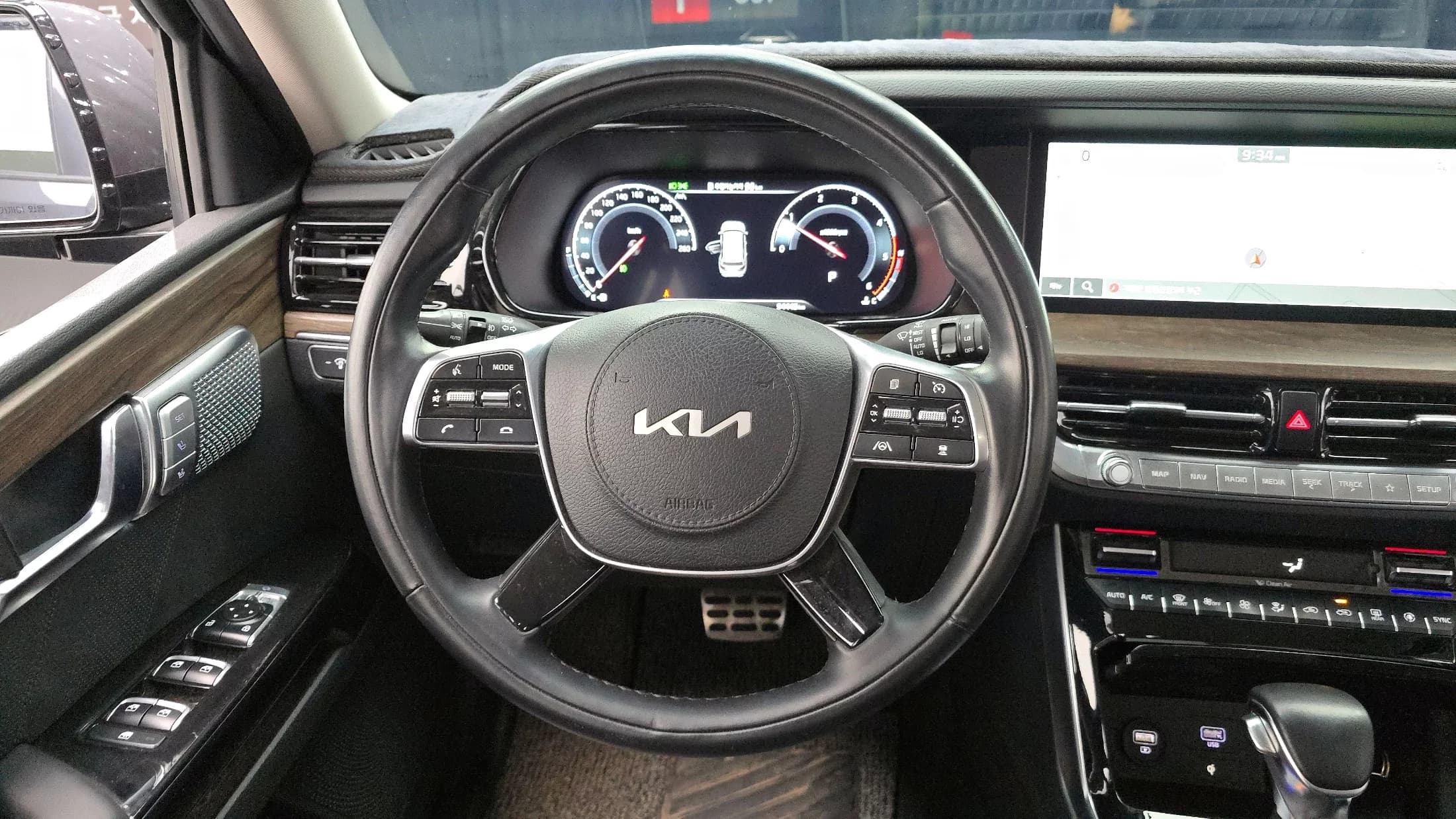 Kia Mohave Diesel 3.0 4WD 5-Seater Masters, 2022 г. 54492 км. — фото 13