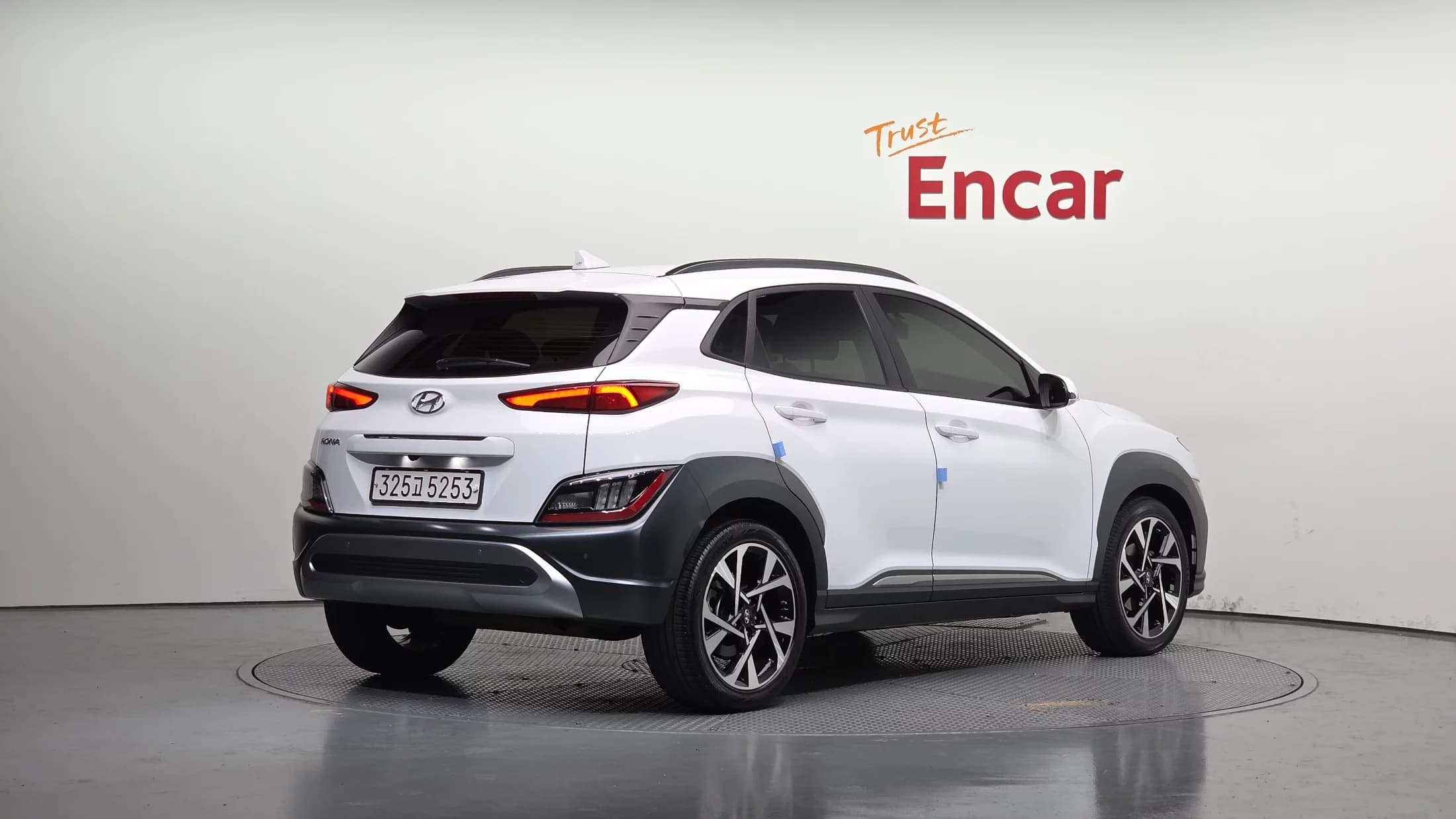 Hyundai Kona Gasoline 2.0 2WD Inspiration, 2021 г. 106569 км. — фото 2