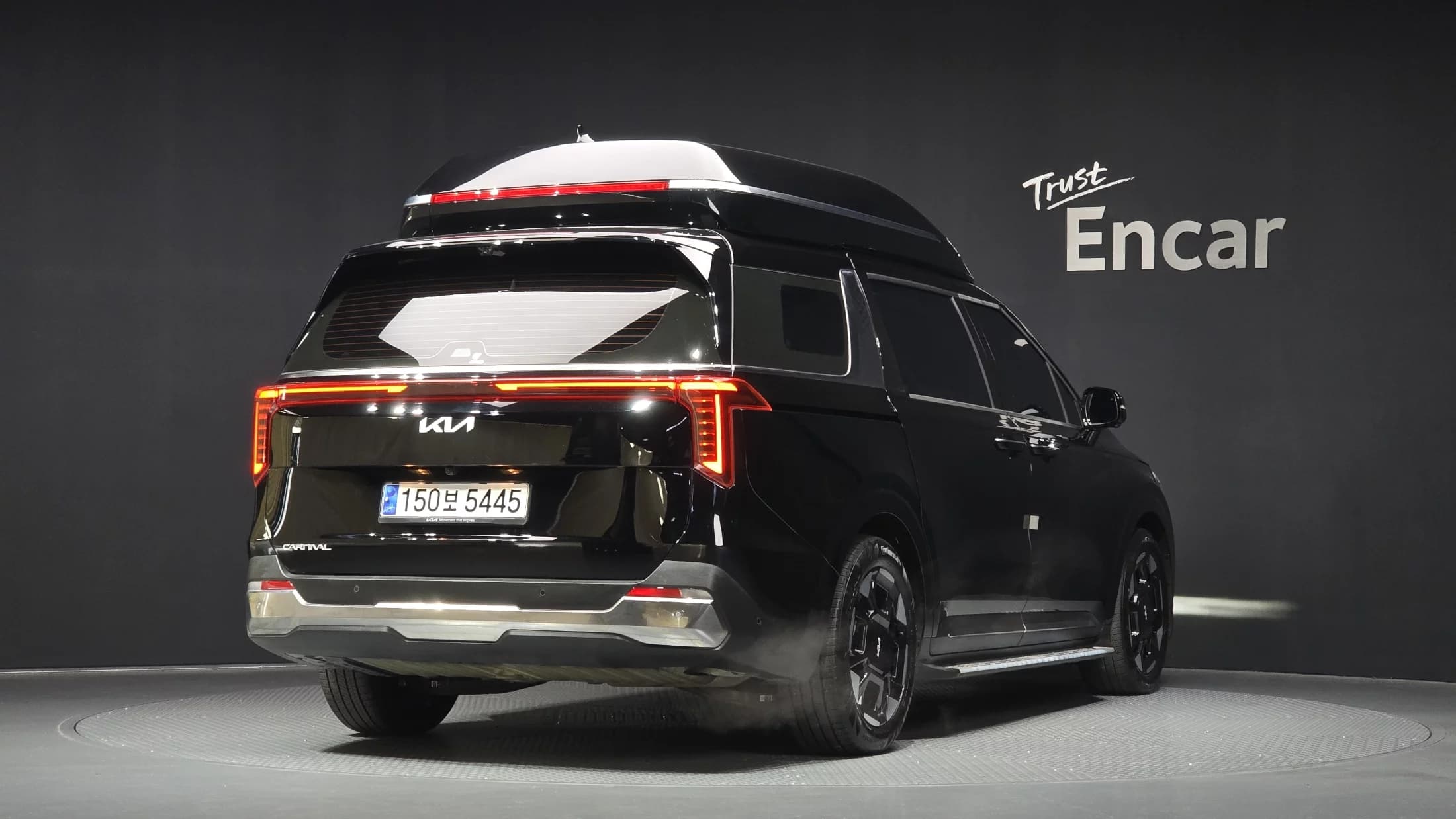 Kia Carnival Gasoline 9-Seater Hi Limousine Signature, 2024 г. 21284 км. — фото 2