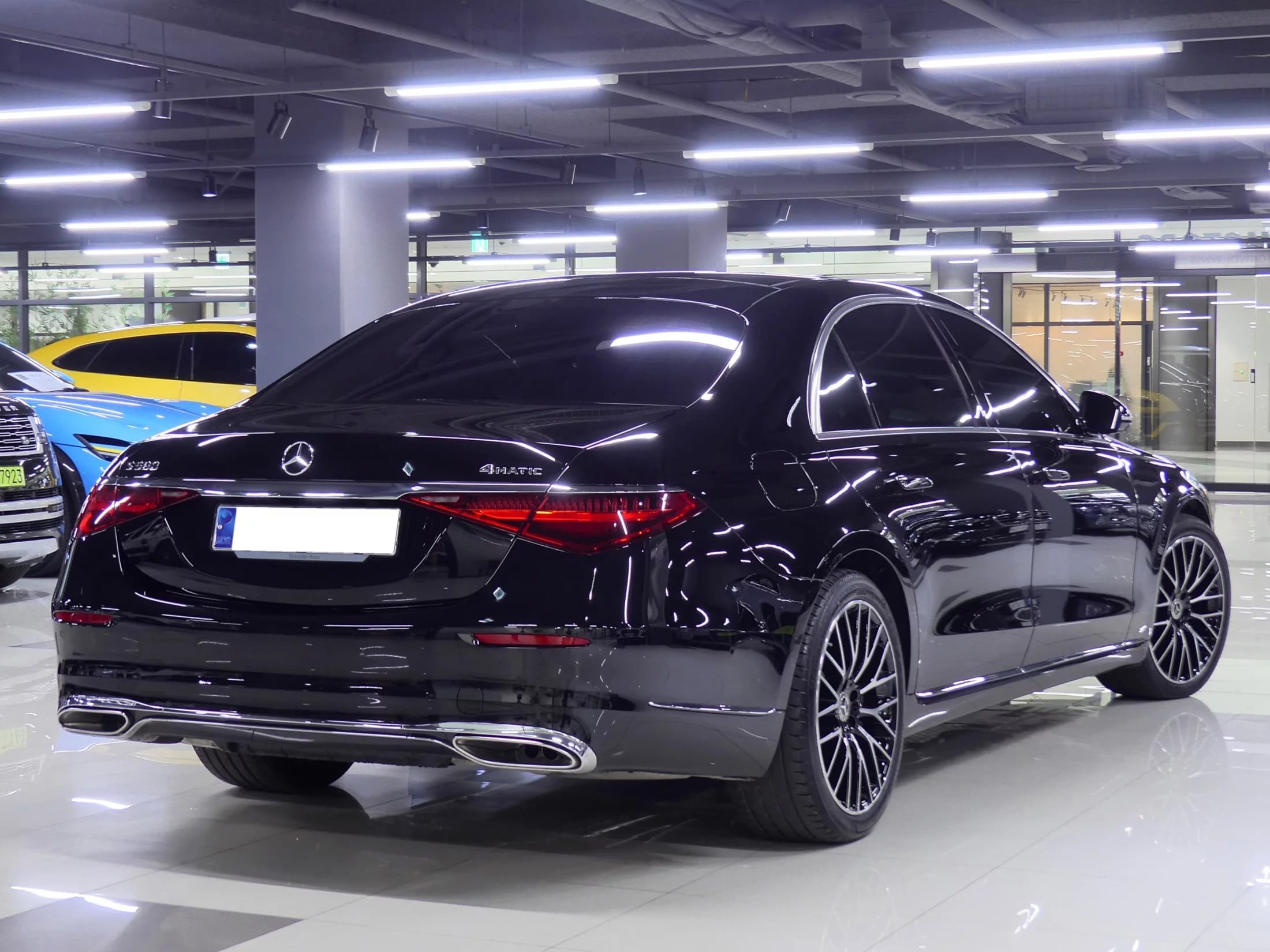 Mercedes-Benz S-Class S580L 4MATIC, 2024 г. 3901 км. — фото 3