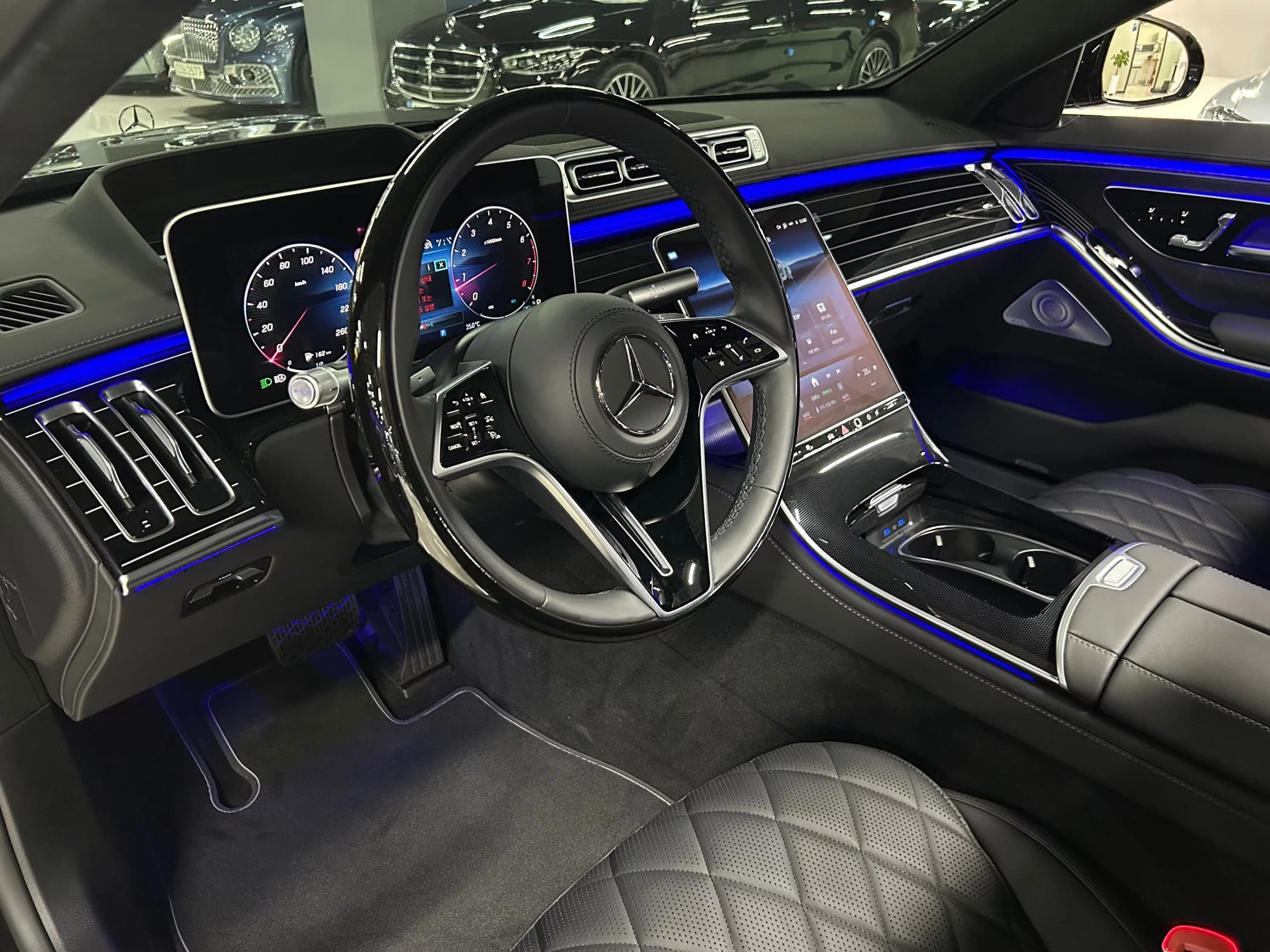 Mercedes-Benz S-Class S580L 4MATIC, 2024 г. 3901 км. — фото 5