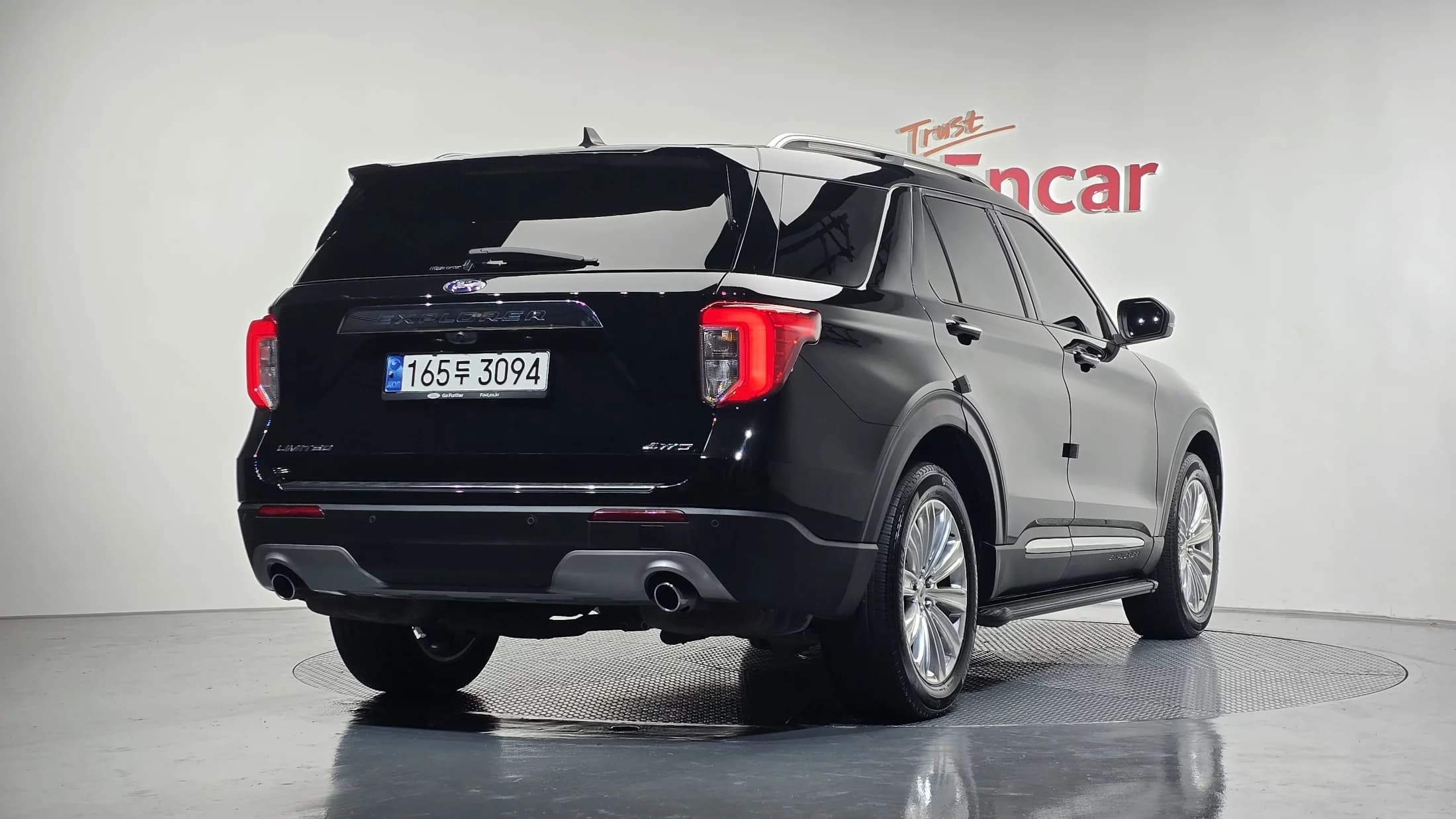 Ford EXPLORER 2.3 LimIted 4WD, 2022 г. 64567 км. — фото 2
