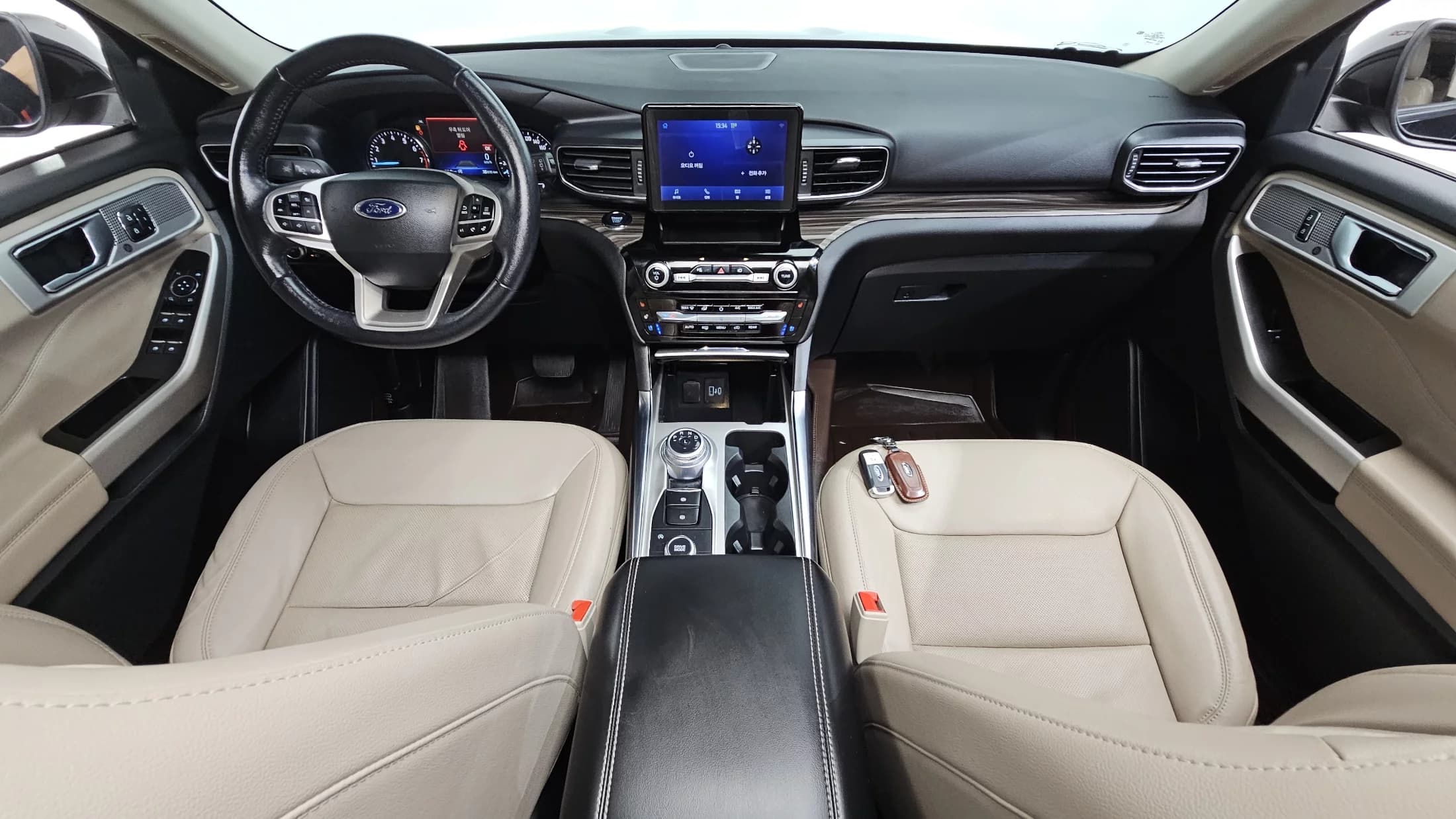Ford EXPLORER 2.3 LimIted 4WD, 2022 г. 64567 км. — фото 7