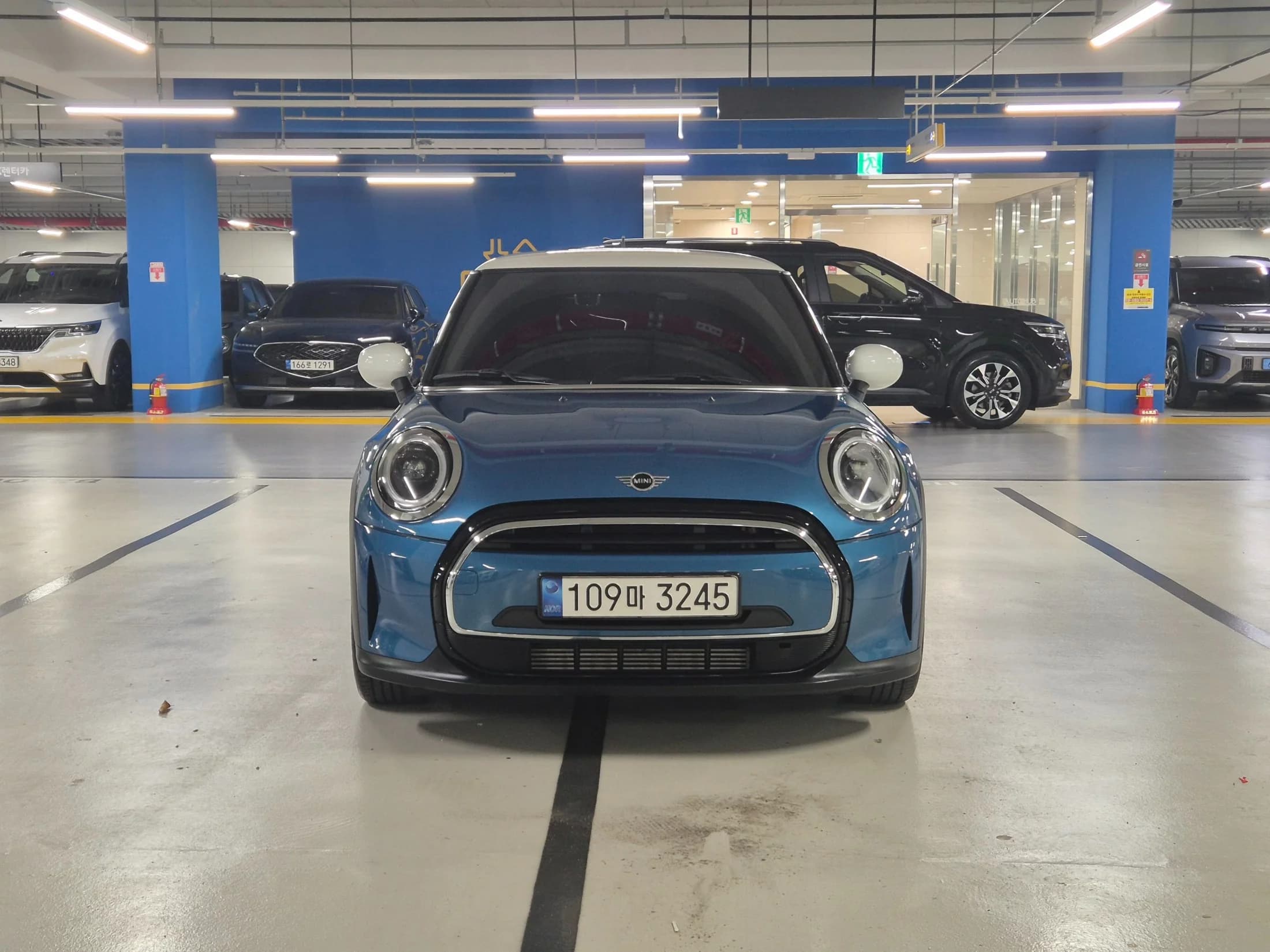 MINI Cooper Classic Third Generation, 2021 г. 62863 км. — фото 2