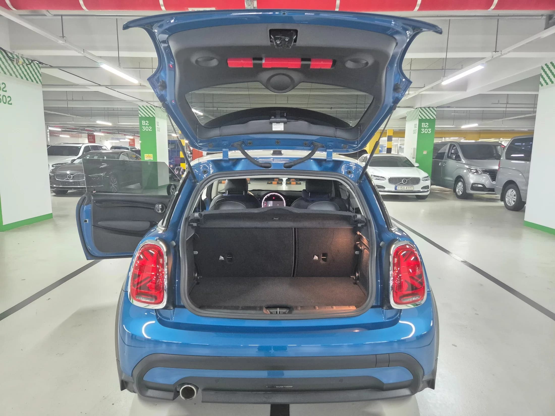 MINI Cooper Classic Third Generation, 2021 г. 62863 км. — фото 18