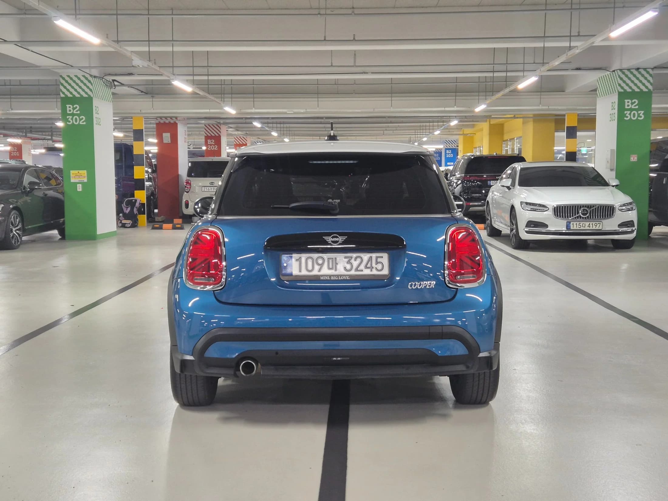MINI Cooper Classic Third Generation, 2021 г. 62863 км. — фото 4