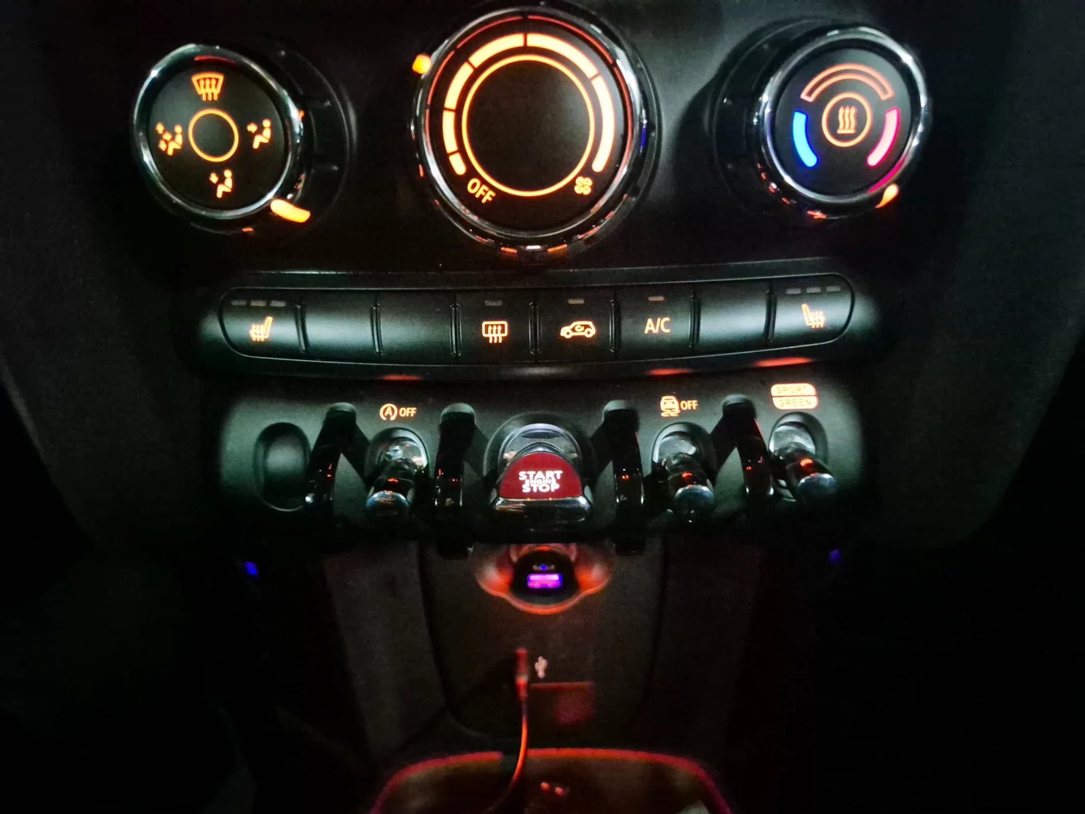 MINI Cooper Classic Third Generation, 2021 г. 62863 км. — фото 9