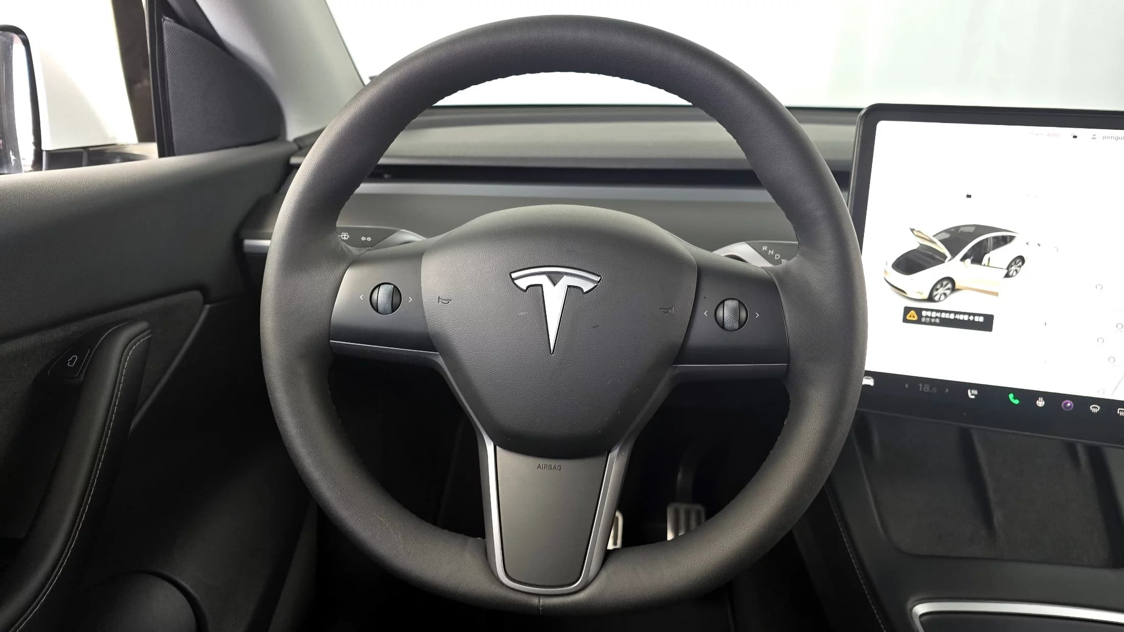 Tesla Model Y Long Range, электромобиль, 2021 г. 28538 км. — фото 13