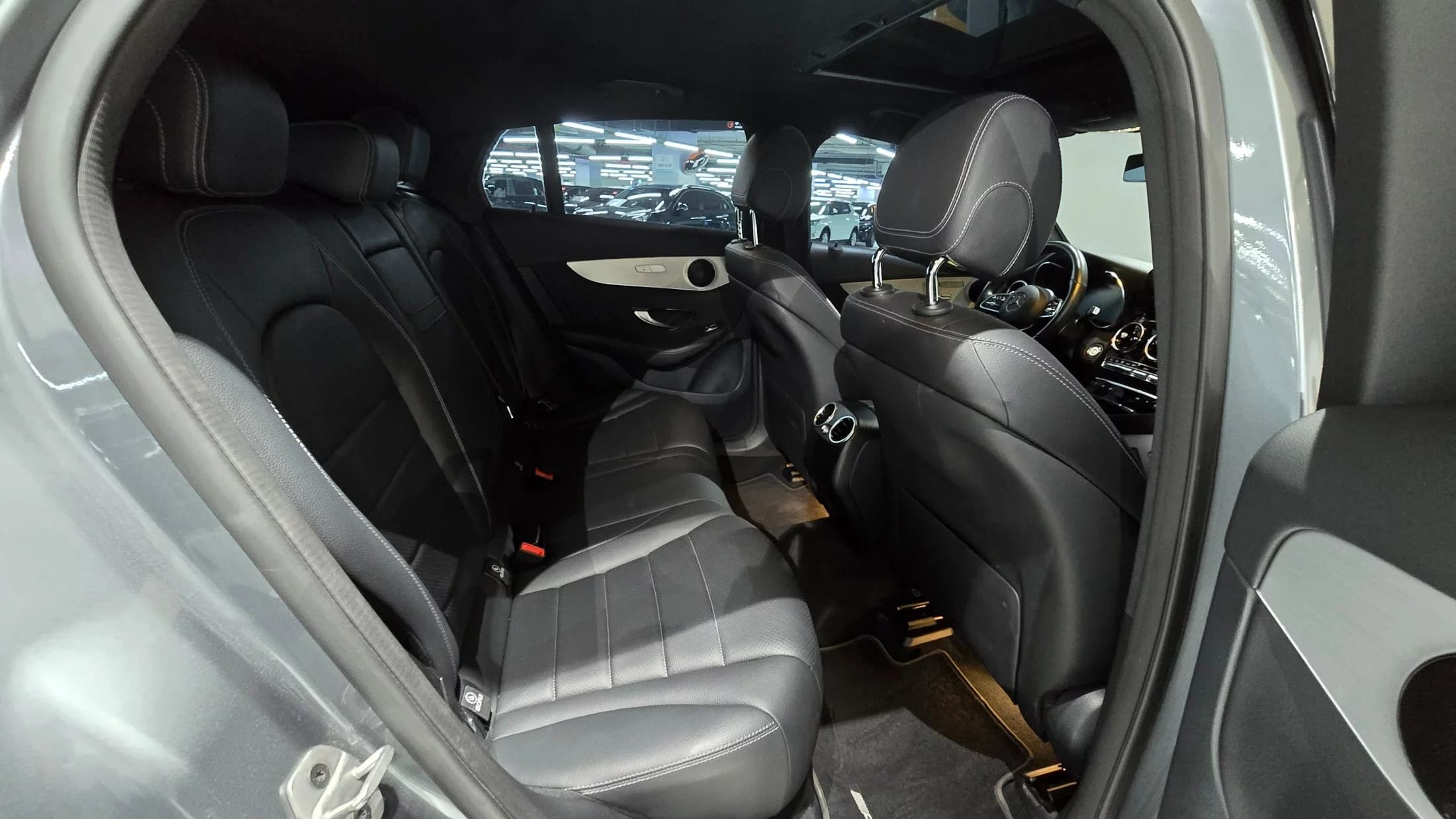 Mercedes-Benz GLC-Class GLC220 d 4MATIC Coupe, 2021 г. 92778 км. — фото 9