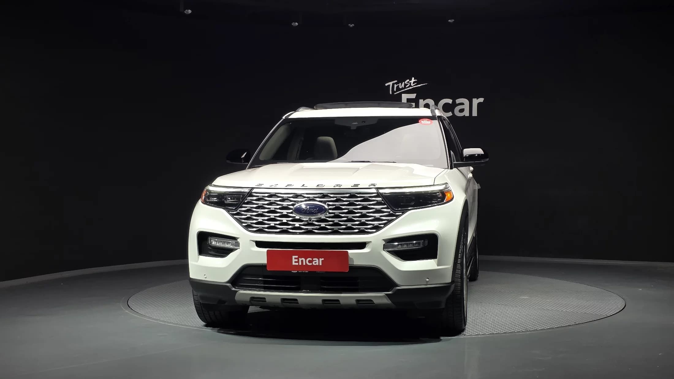 Ford EXPLORER 3.0 Platinum 4WD, 2022 г. 107839 км. — фото 3