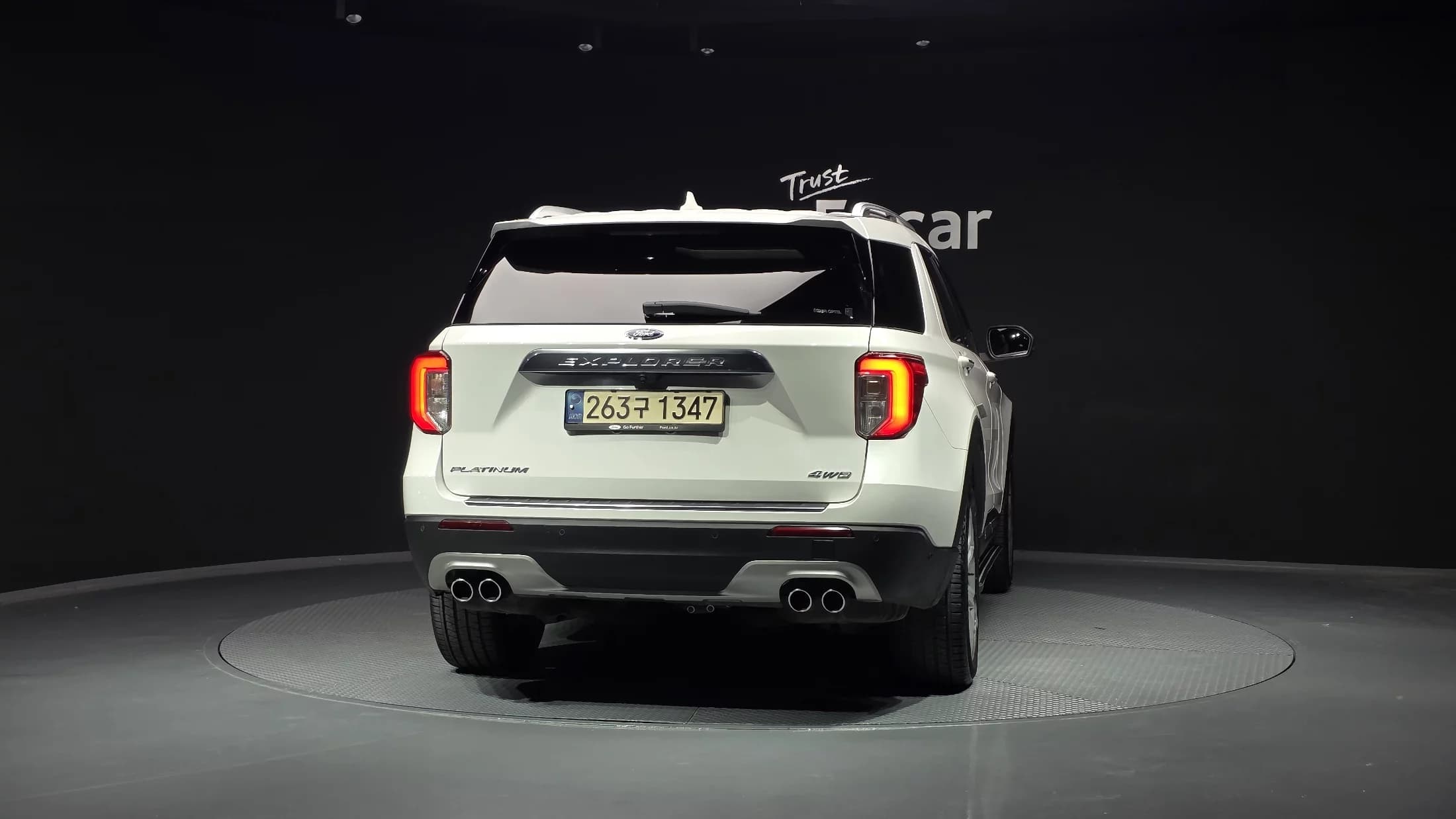 Ford EXPLORER 3.0 Platinum 4WD, 2022 г. 107839 км. — фото 4