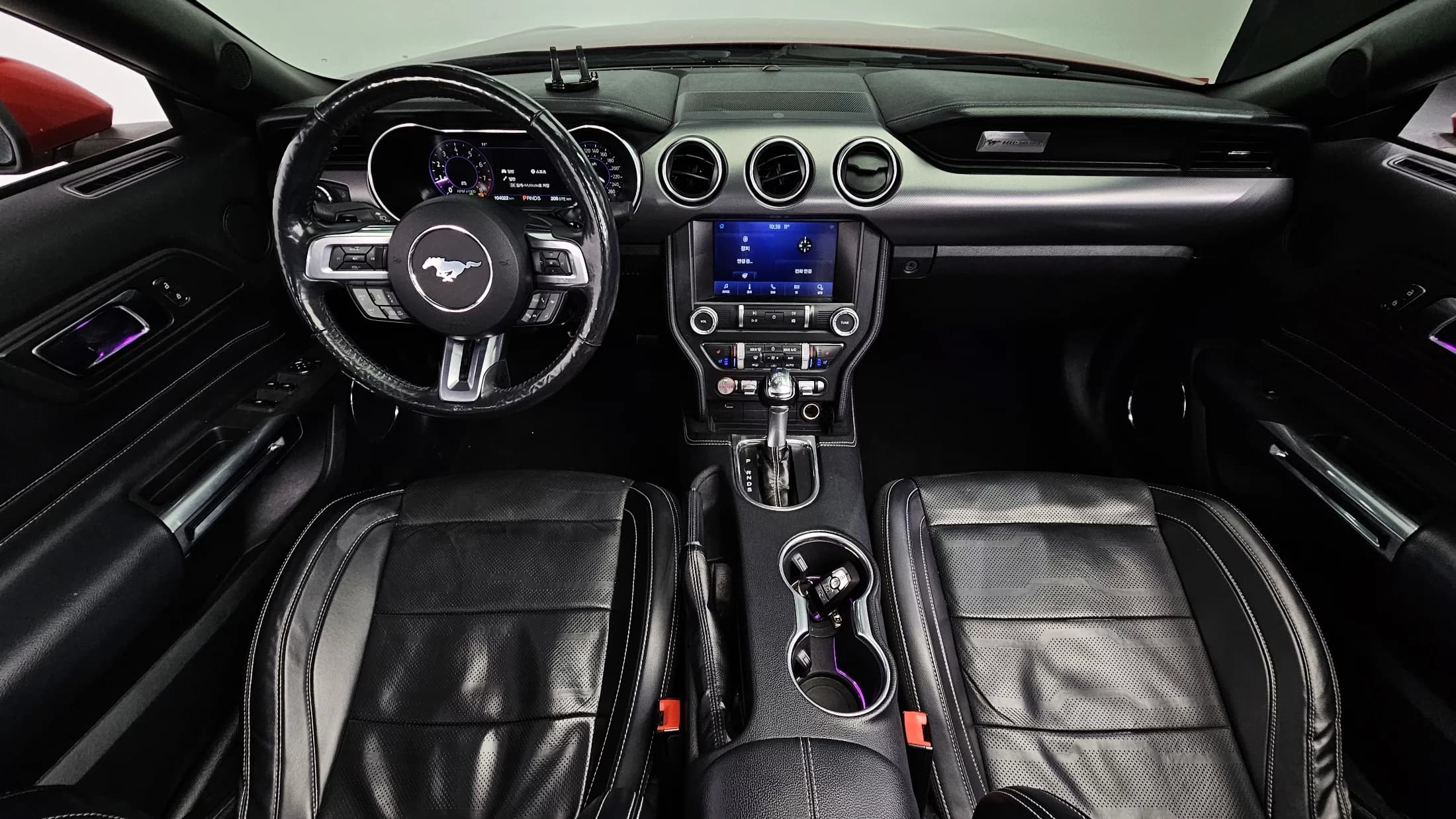 Ford MUSTANG Convertible, 2021 г. 104121 км. — фото 7