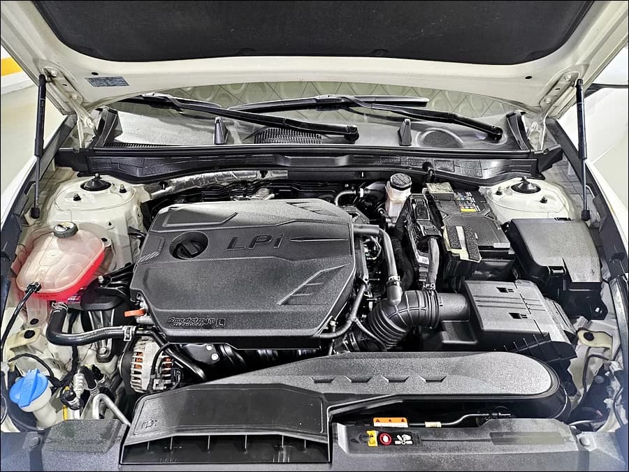 Hyundai Sonata 2.0 LPG(rental car) Premium, 2023 г. 75294 км. — фото 18