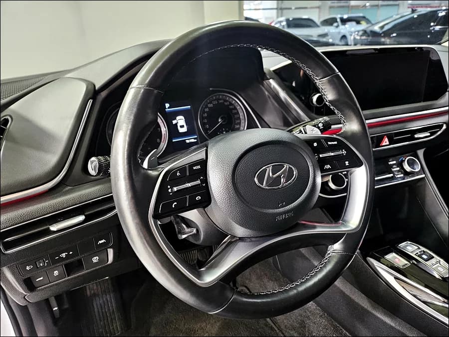 Hyundai Sonata 2.0 LPG(rental car) Premium, 2023 г. 75294 км. — фото 6