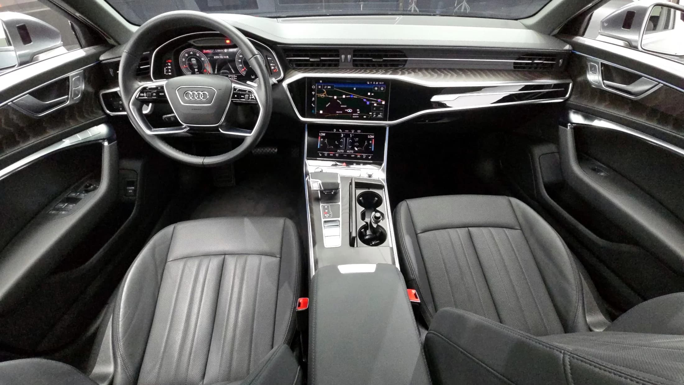 Audi A6 45 TFSI Quattro Premium, 2023 г. 3794 км. — фото 7