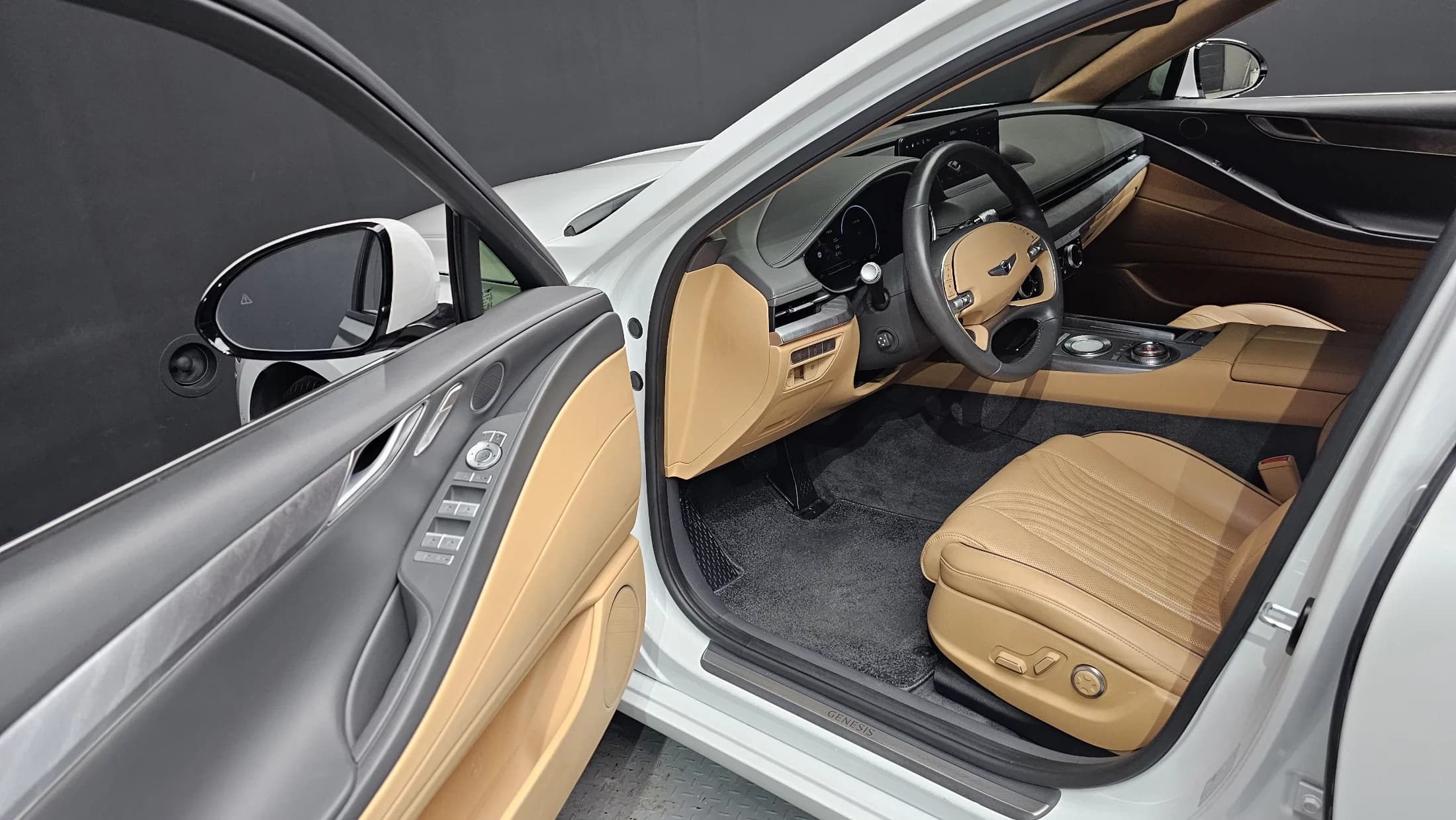 Genesis G80 Gasoline 2.5 Turbo AWD, 2022 г. 28641 км. — фото 10