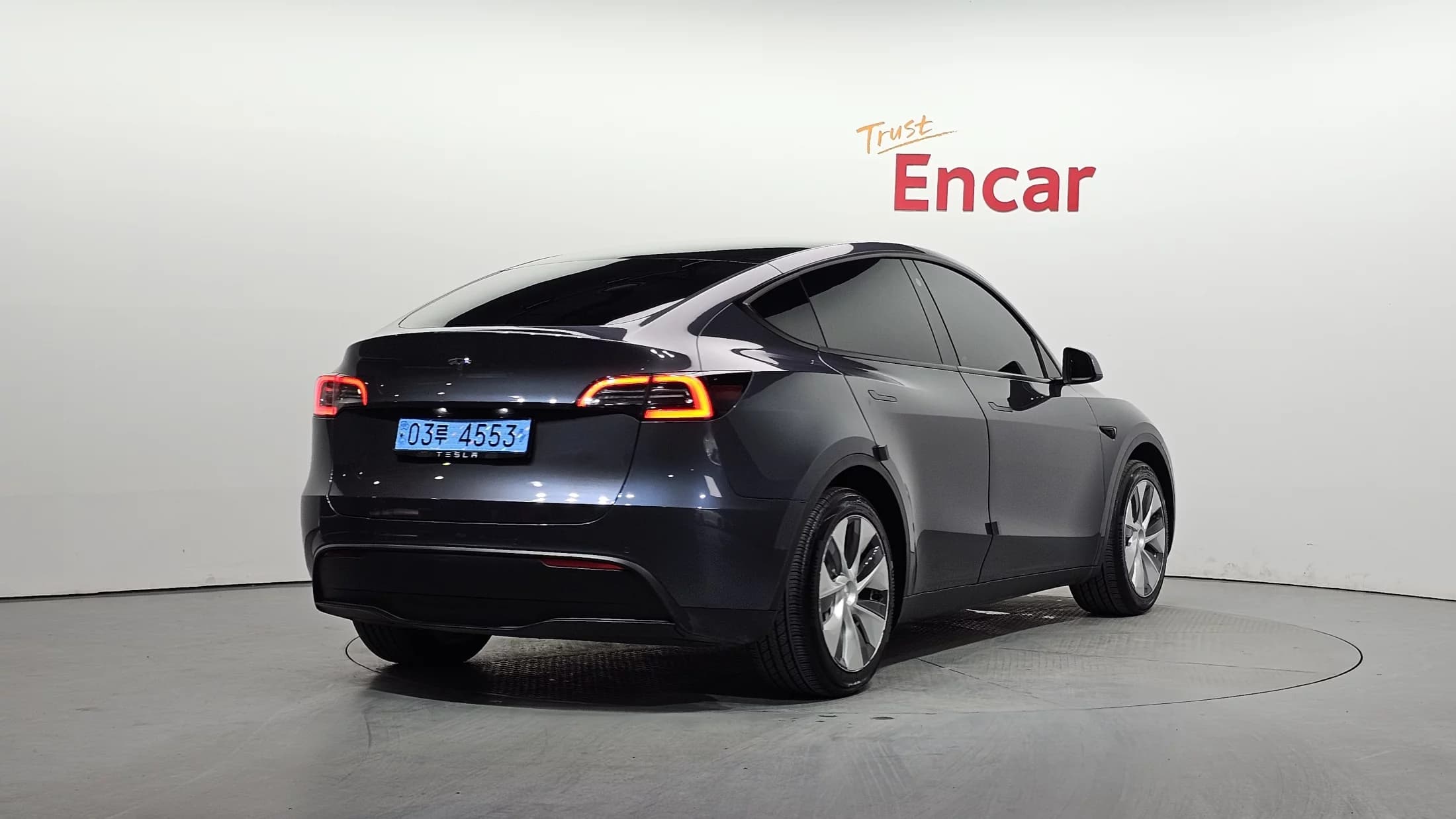 Tesla Model Y Standard Range, электромобиль, 2021 г. 74020 км. — фото 2
