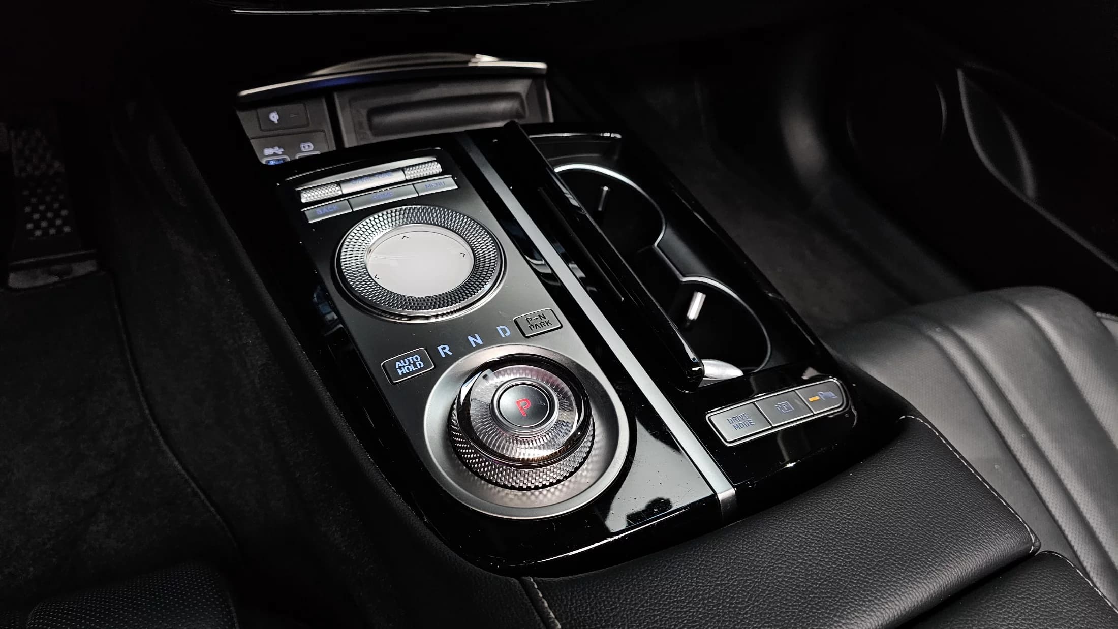 Genesis G80 Gasoline 2.5 Turbo AWD, 2022 г. 78542 км. — фото 9