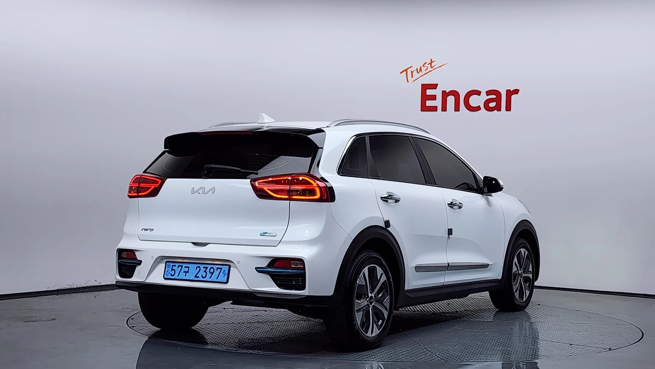 Kia Niro Prestige, электромобиль, 2021 г. 60147 км. — фото 2