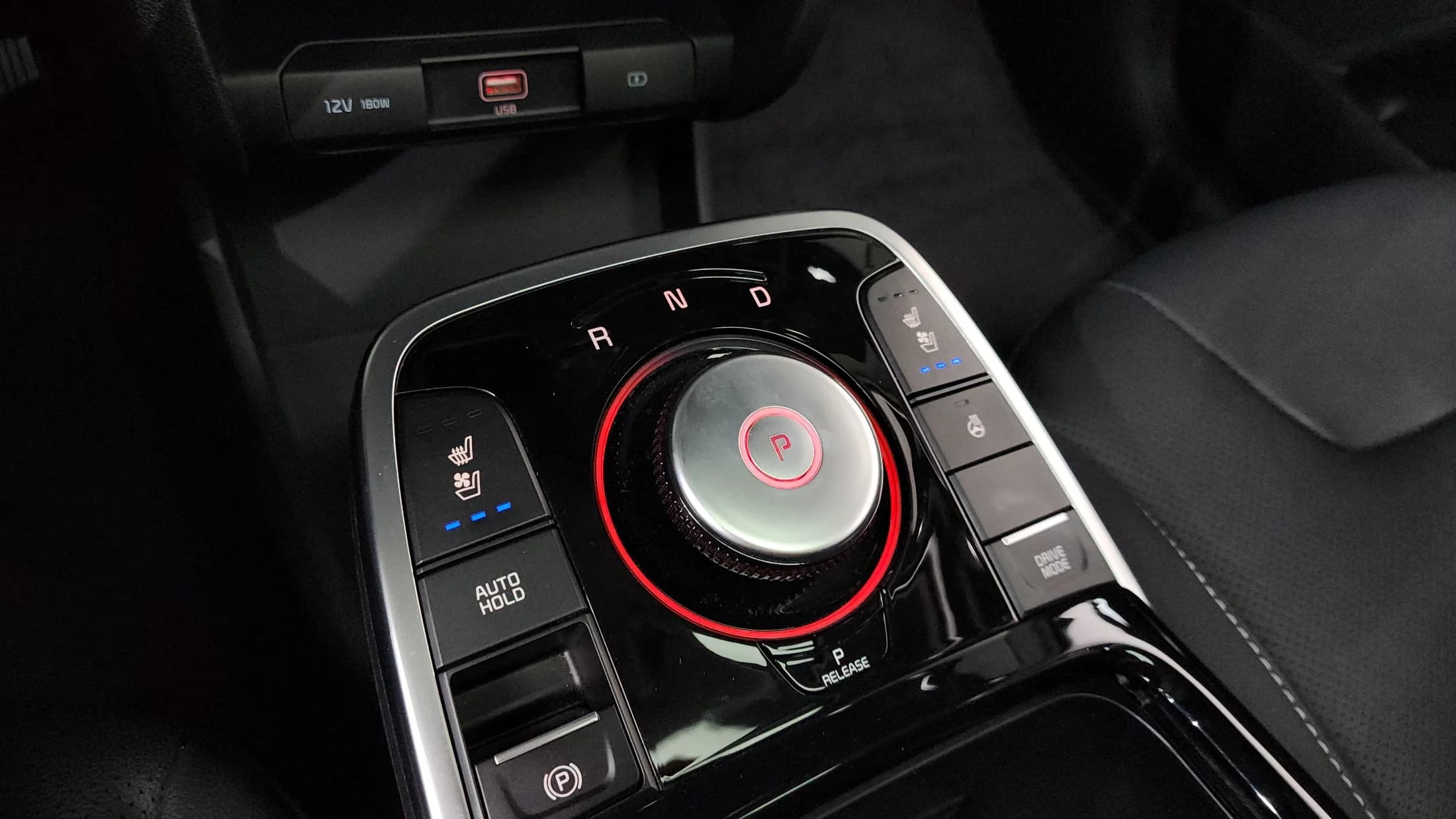Kia Niro Prestige, электромобиль, 2021 г. 60147 км. — фото 9