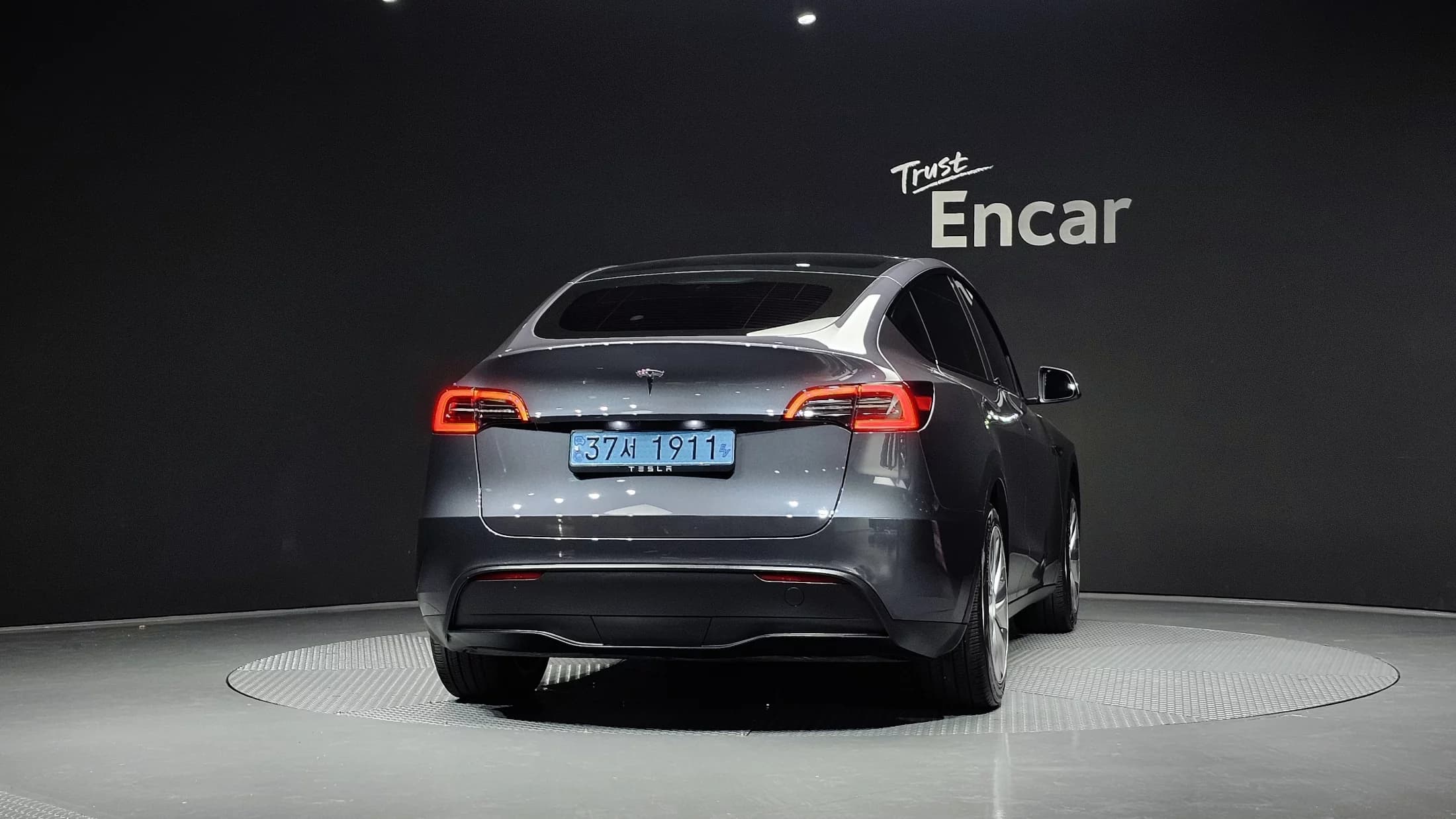 Tesla Model Y RWD, электромобиль, 2023 г. 36491 км. — фото 4