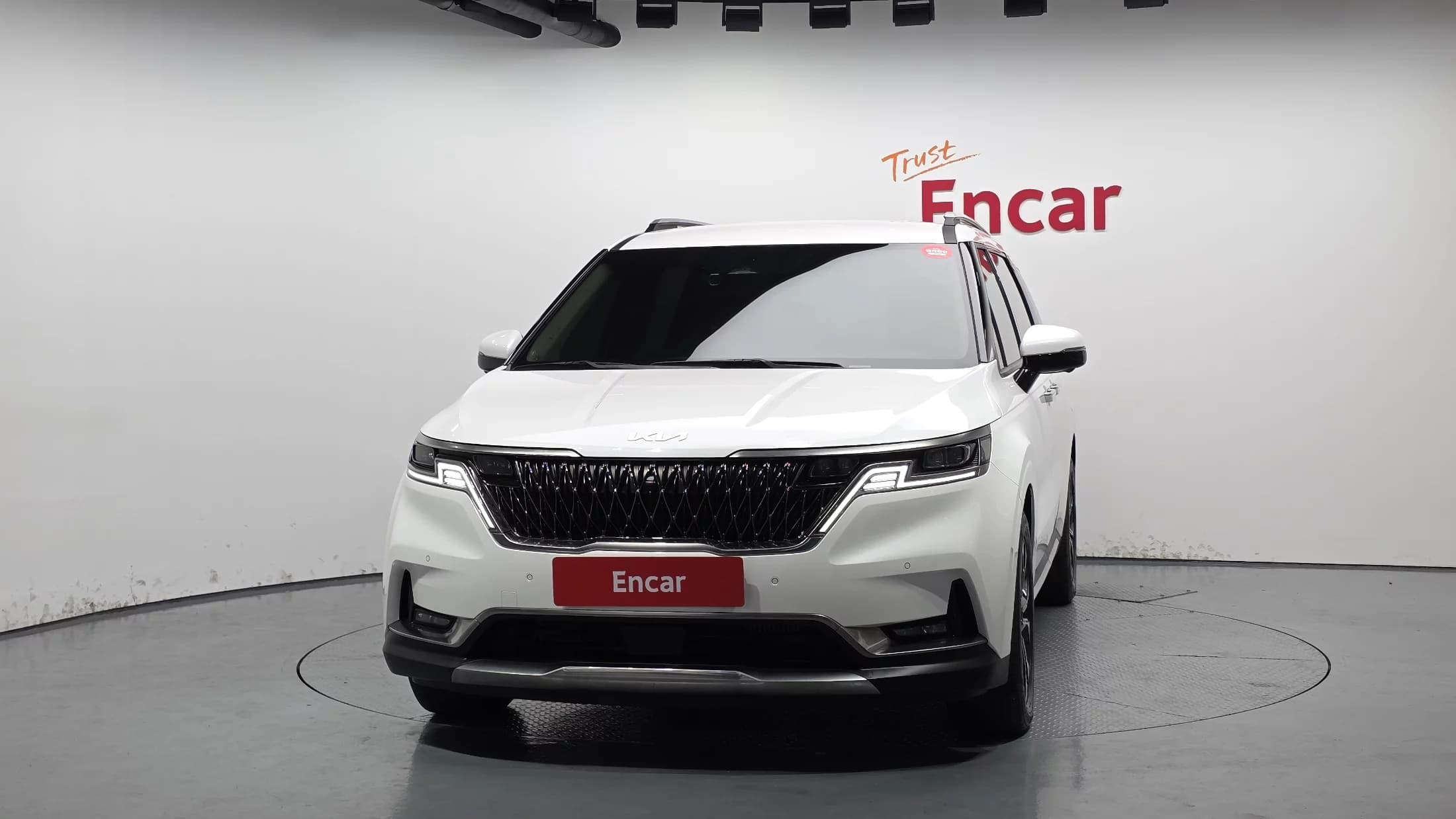 Kia Carnival 9-Seater Noblesse, 2023 г. 29057 км. — фото 3