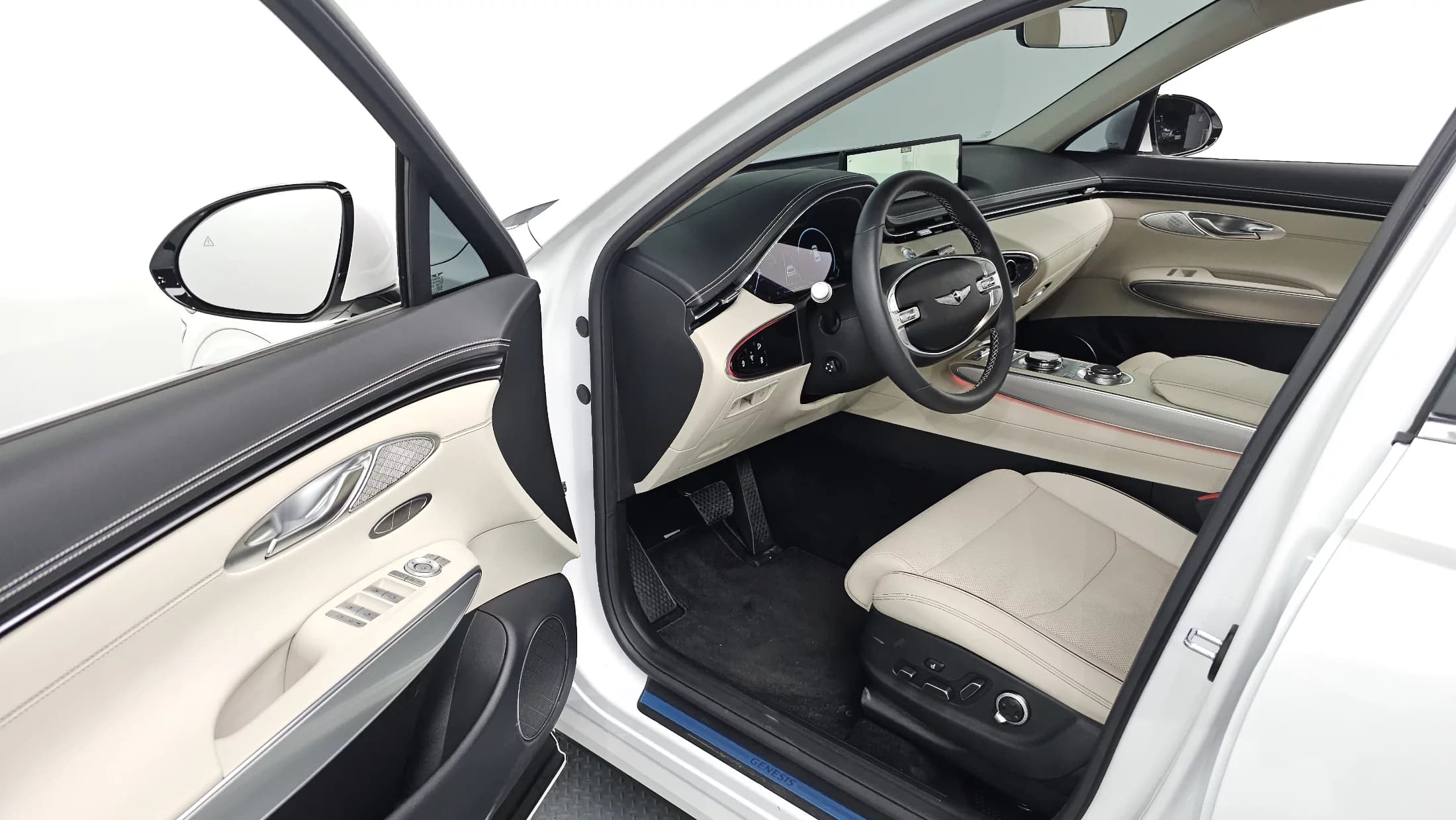 Genesis GV70 2.5T Gasoline AWD, 2024 г. 3937 км. — фото 10