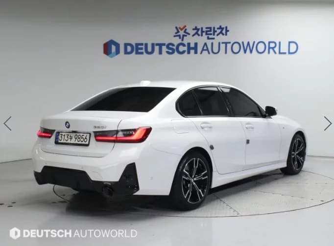 BMW 3-Series 320i M Sport, 2023 г. 15928 км. — фото 4
