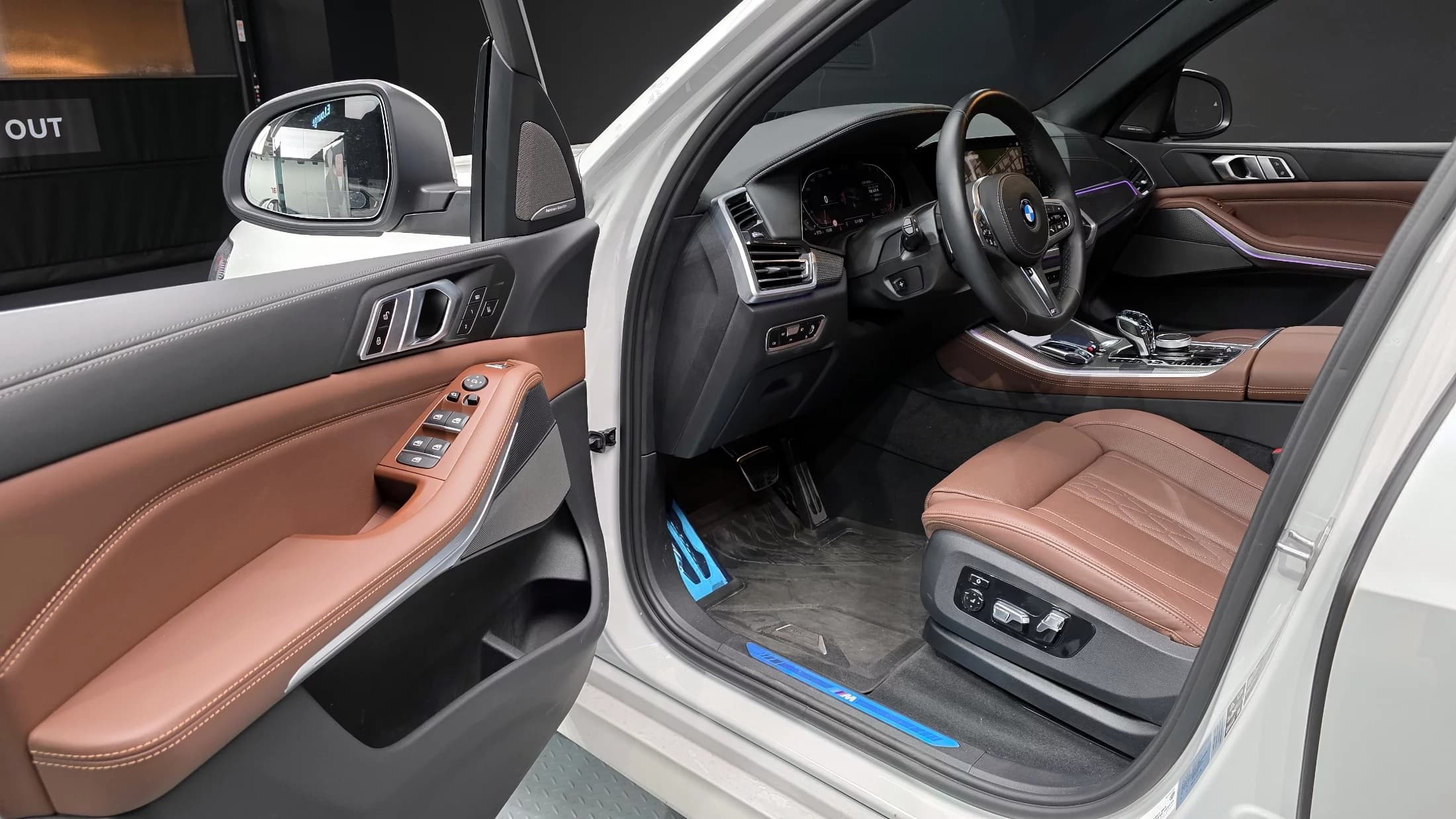 BMW X5 xDrive 40i M Sport, 2023 г. 15078 км. — фото 11
