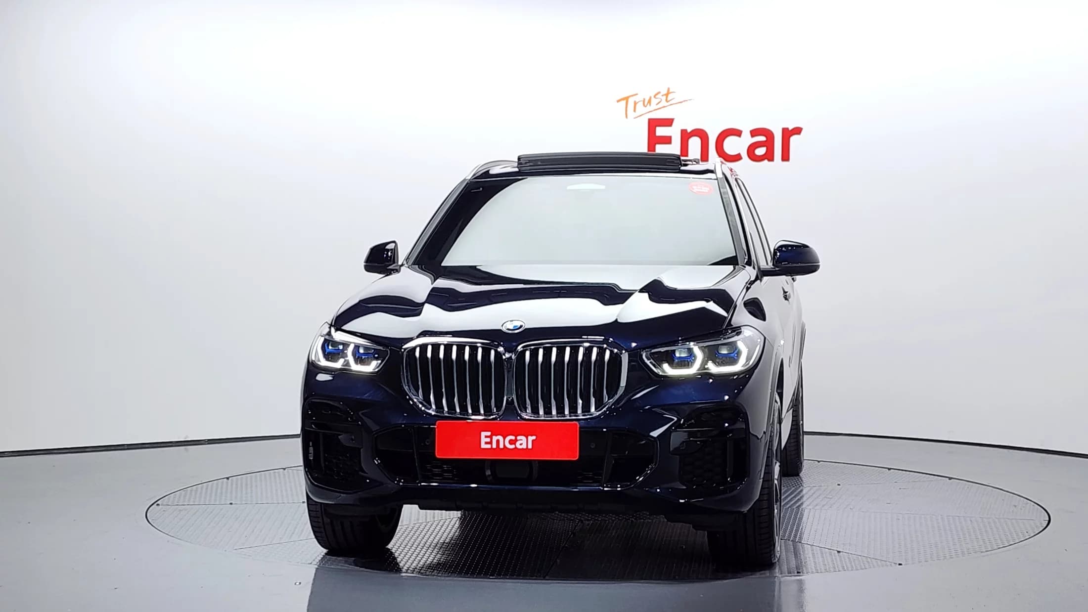 BMW X5 xDrive 40i M Sport, 2023 г. 8399 км. — фото 3