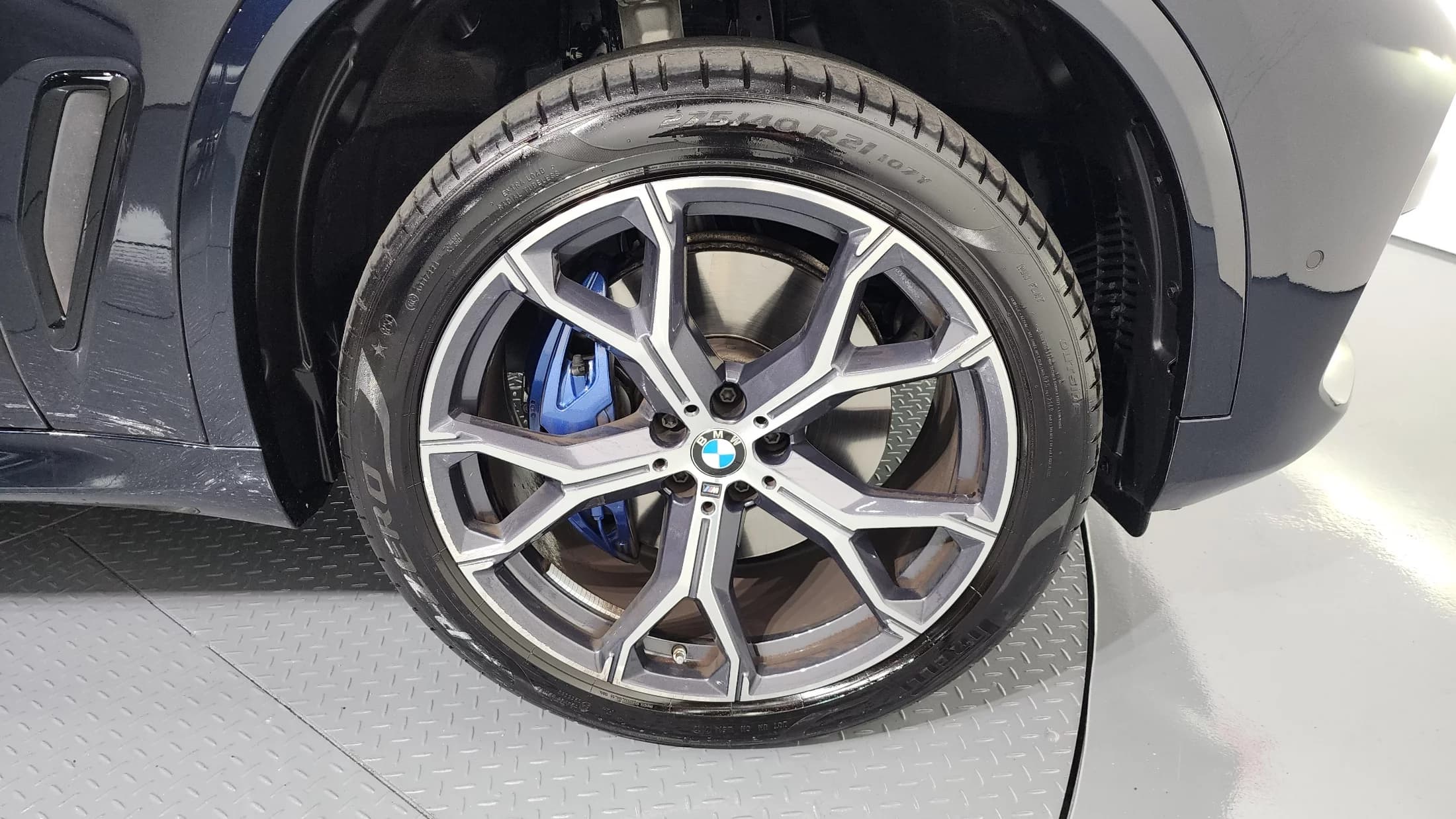 BMW X5 xDrive 40i M Sport, 2023 г. 8399 км. — фото 5