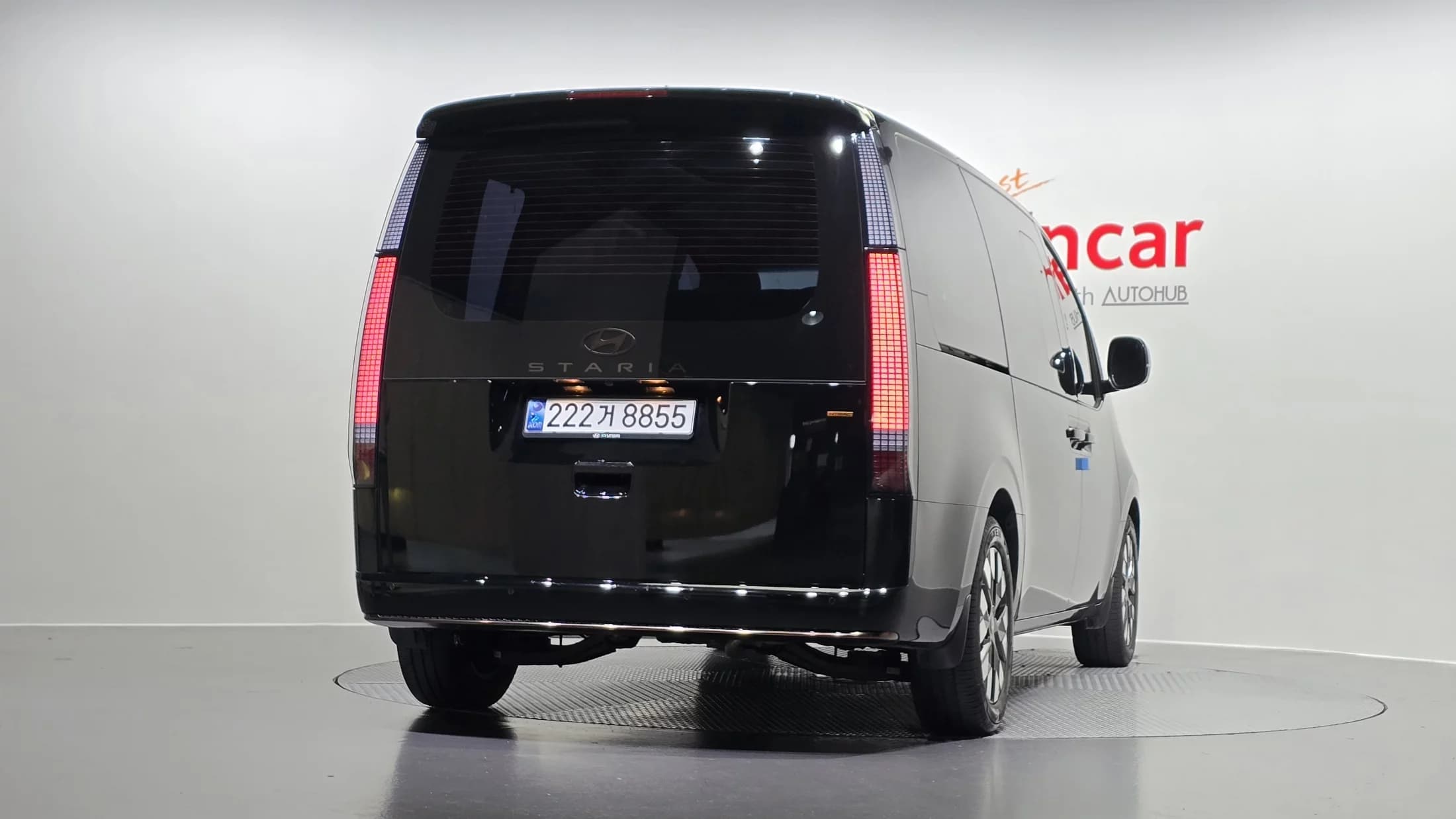 Hyundai Staria 4WD Lounge 7-Seater Inspiration, 2025 г. 17497 км. — фото 4