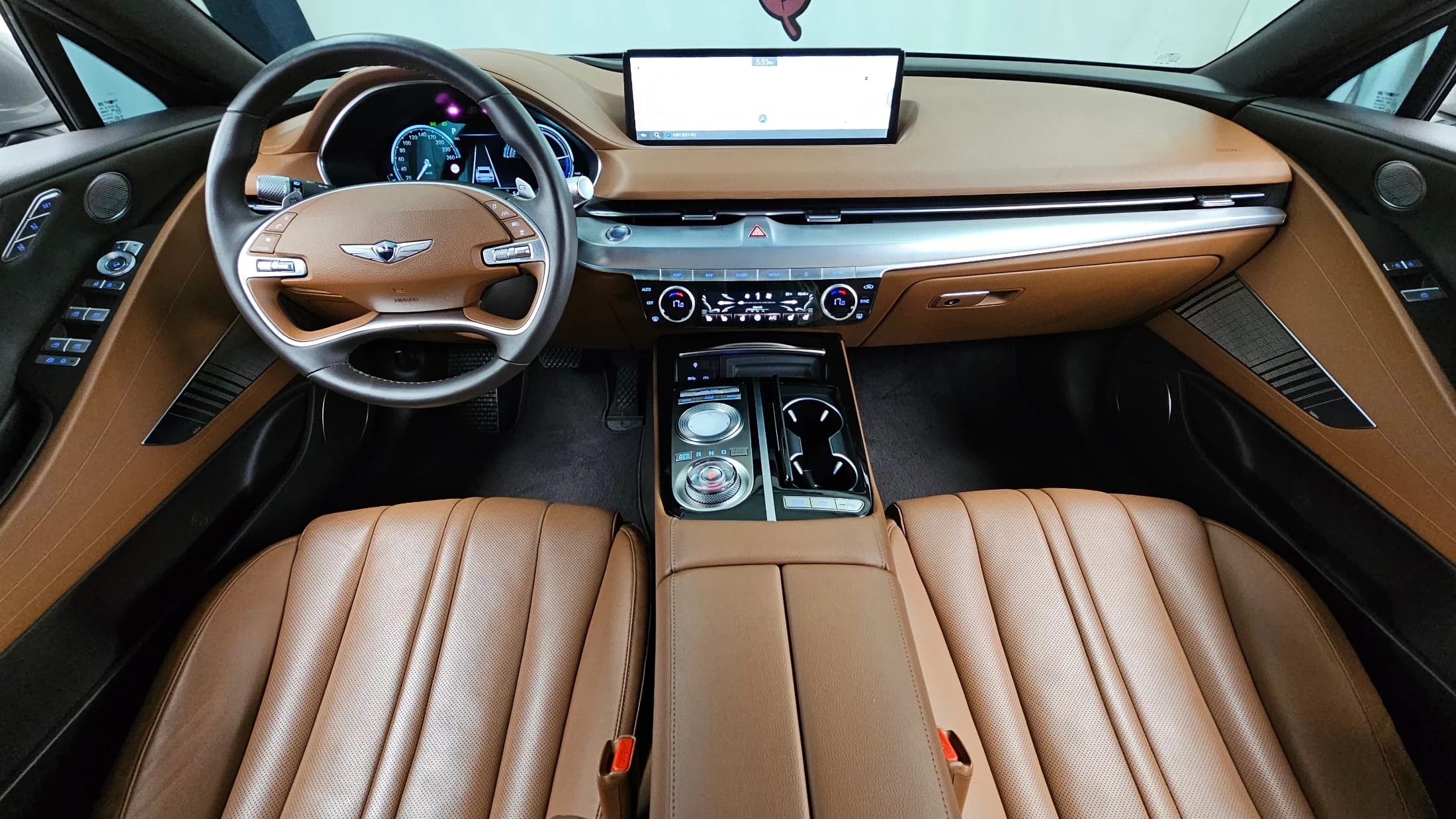 Genesis Electrified G80 e-AWD, электромобиль, 2022 г. 46970 км. — фото 7